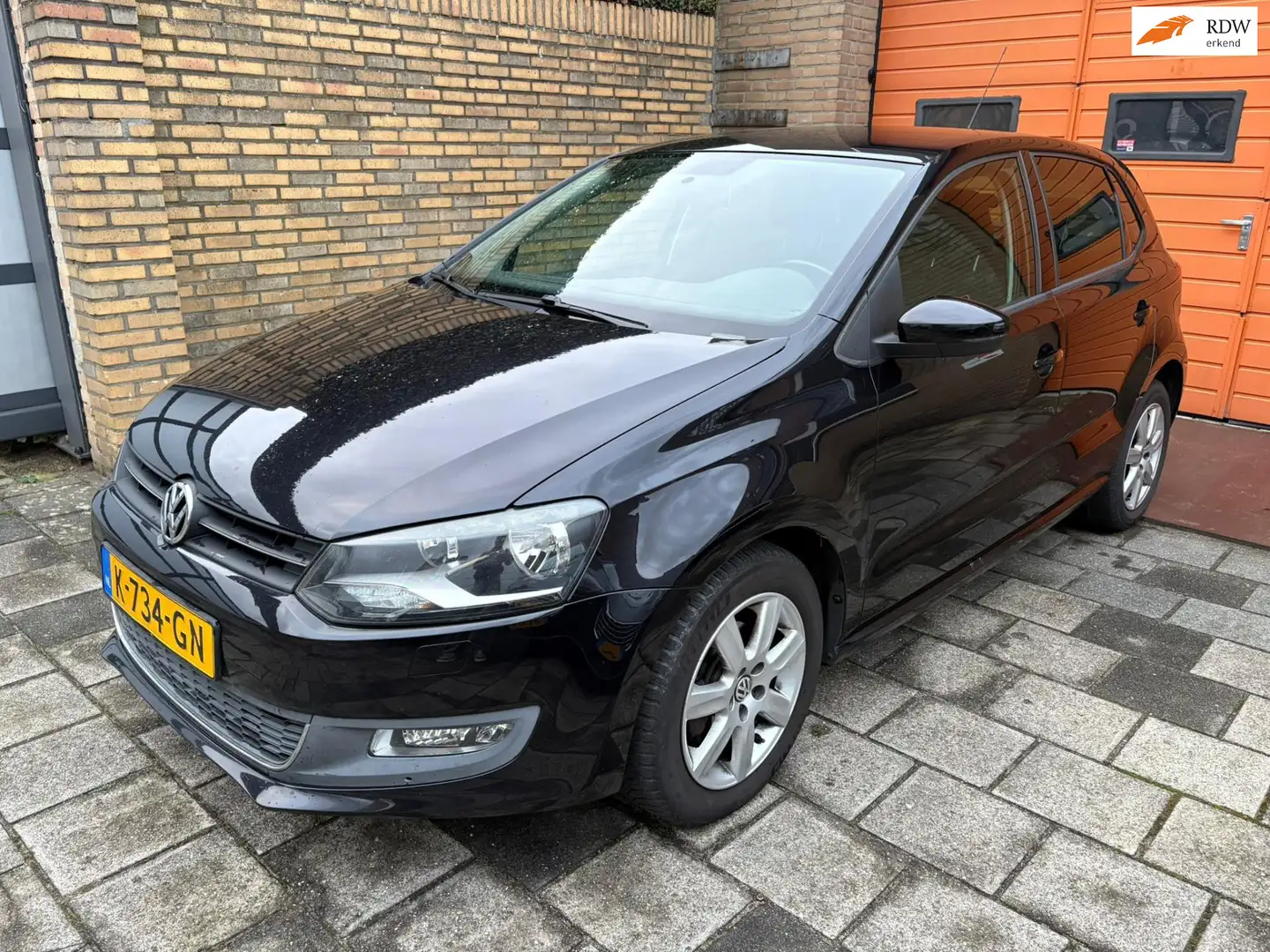 Volkswagen Polo 1.4-16V Comfortline crna - 1
