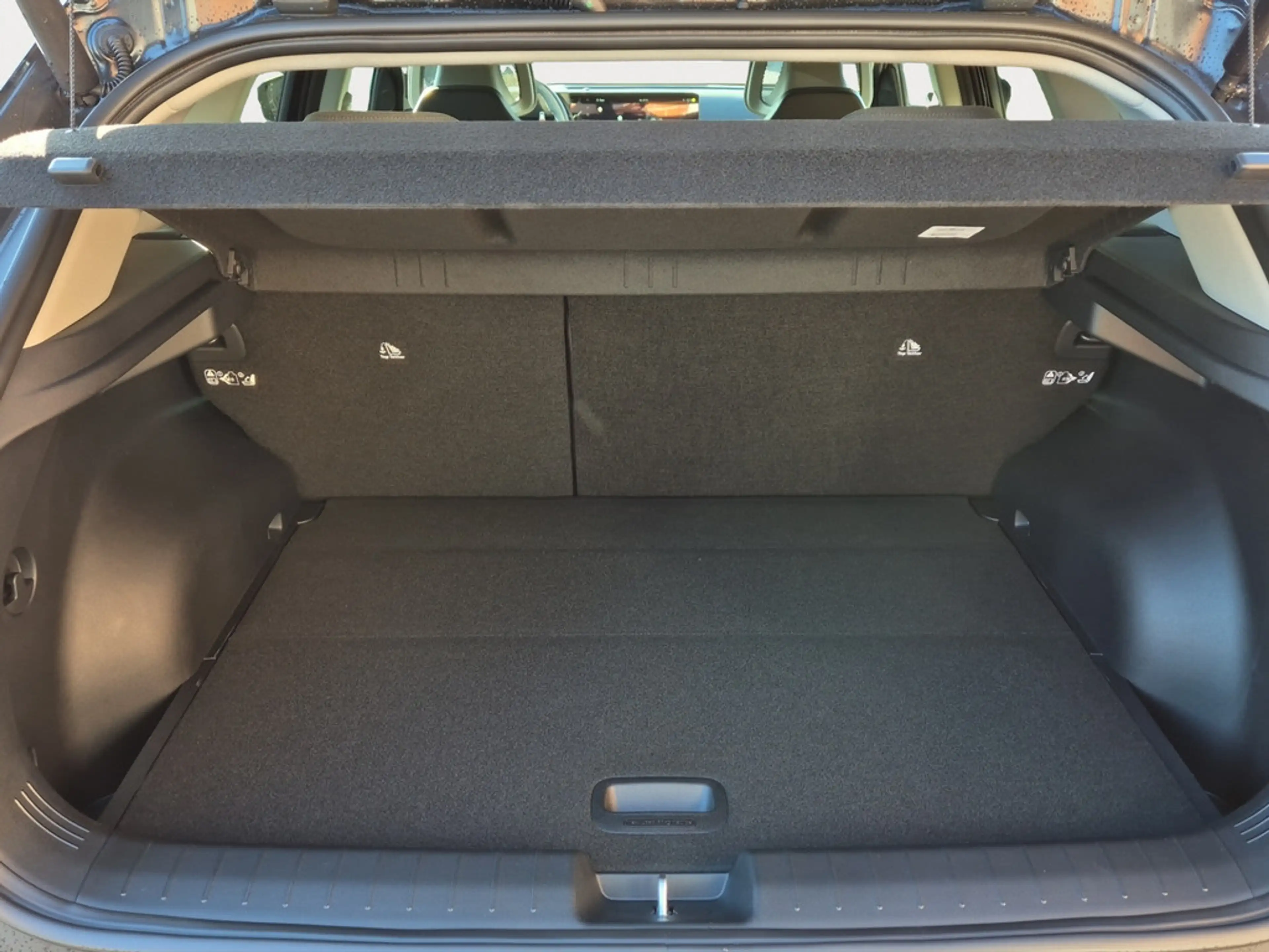 Kia EV4 58.3 kWh Earth | WIC | TECH | UPG — photo 10