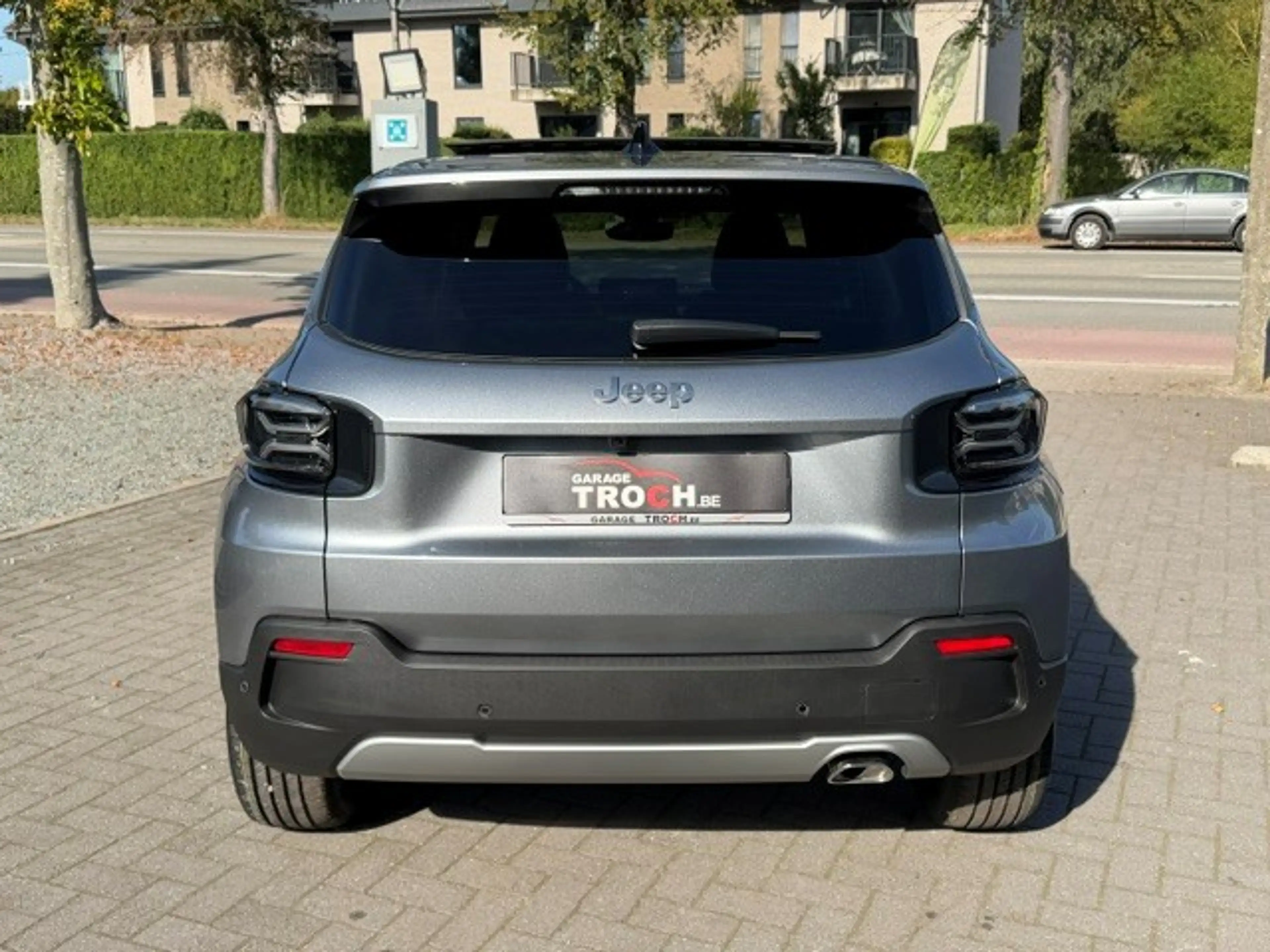Jeep Avenger Avenger 1.2 Turbo MHEV Summit Open dak/Wireless charge smartphone/PDC V&A/Camera...enz — photo 10