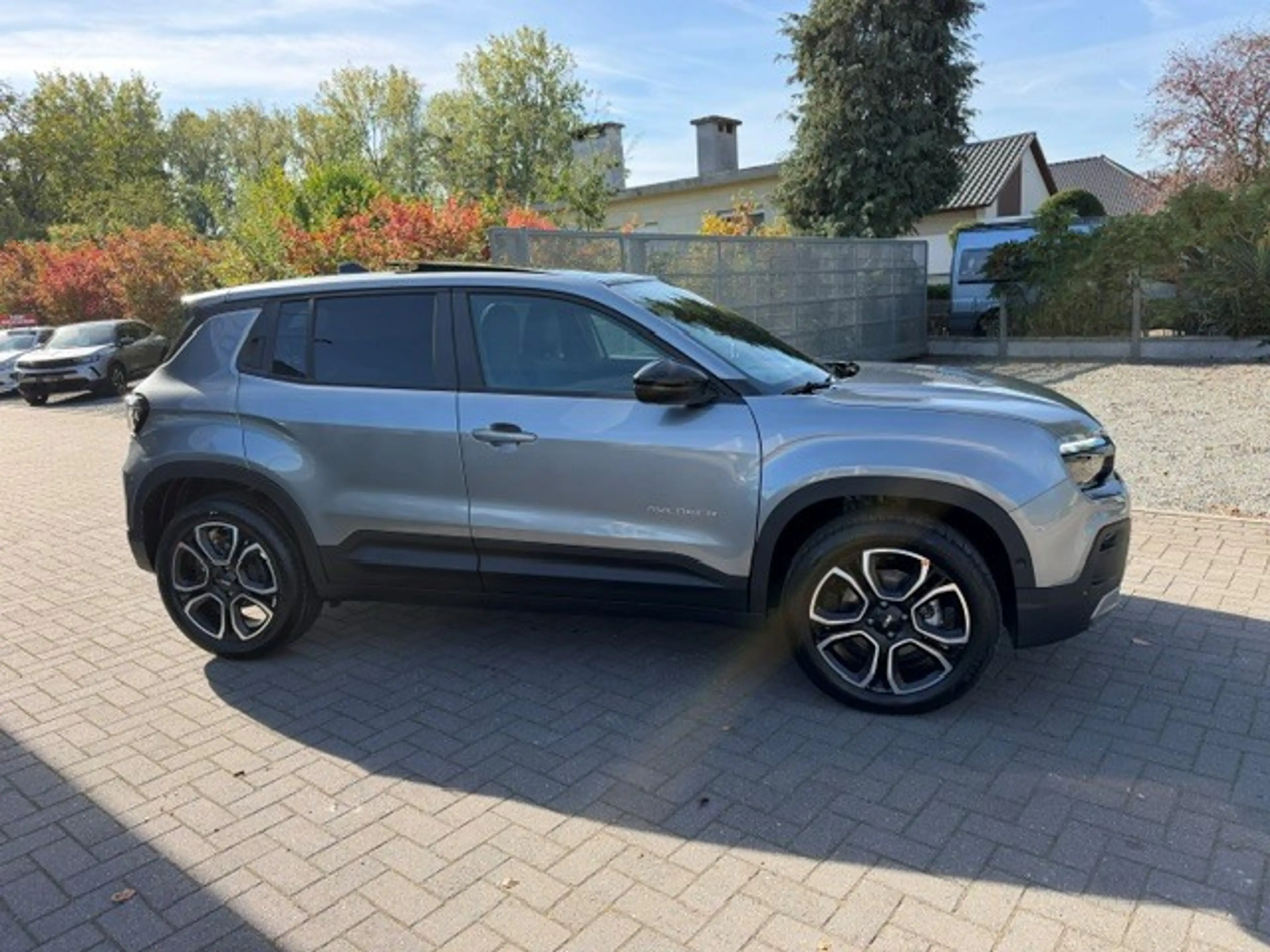 Jeep Avenger Avenger 1.2 Turbo MHEV Summit Open dak/Wireless charge smartphone/PDC V&A/Camera...enz — photo 6
