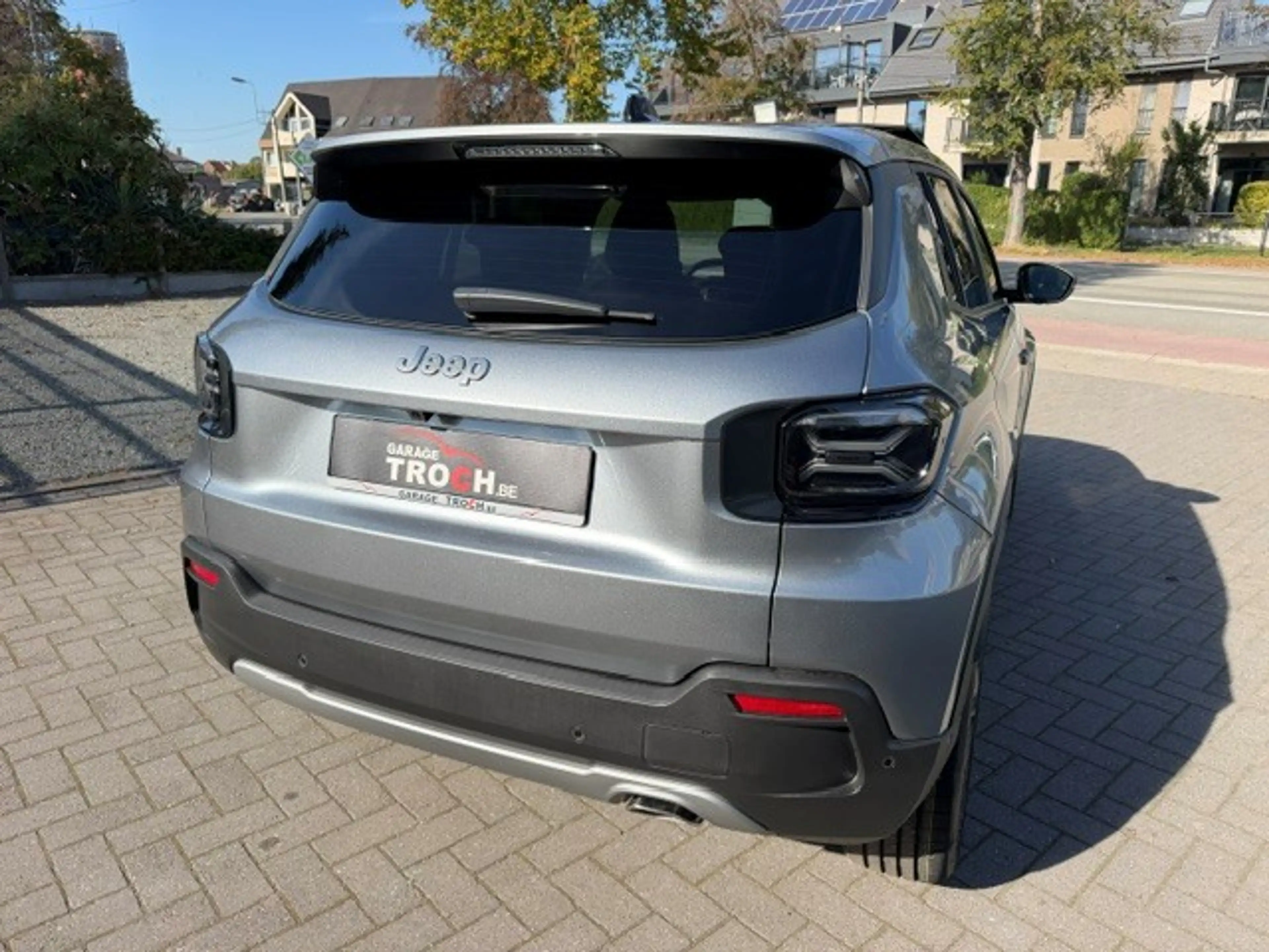 Jeep Avenger Avenger 1.2 Turbo MHEV Summit Open dak/Wireless charge smartphone/PDC V&A/Camera...enz — photo 9