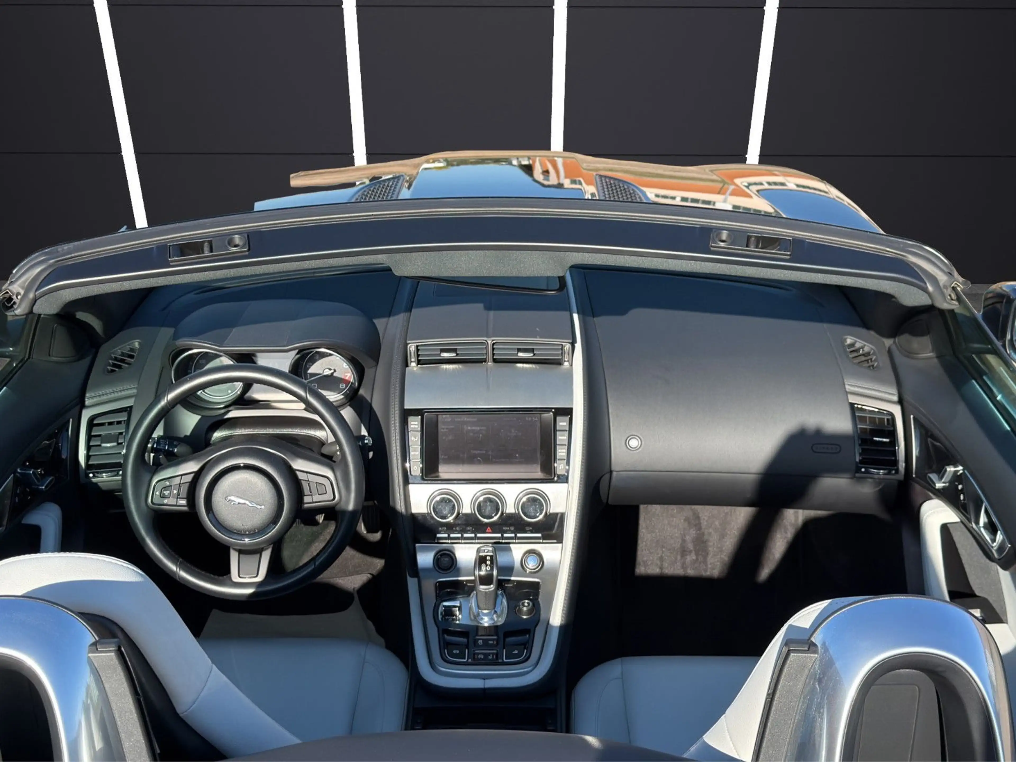 Jaguar F-Type F-TYPE Cabrio/NEUZustand/Scheckheftgepflegt — photo 10