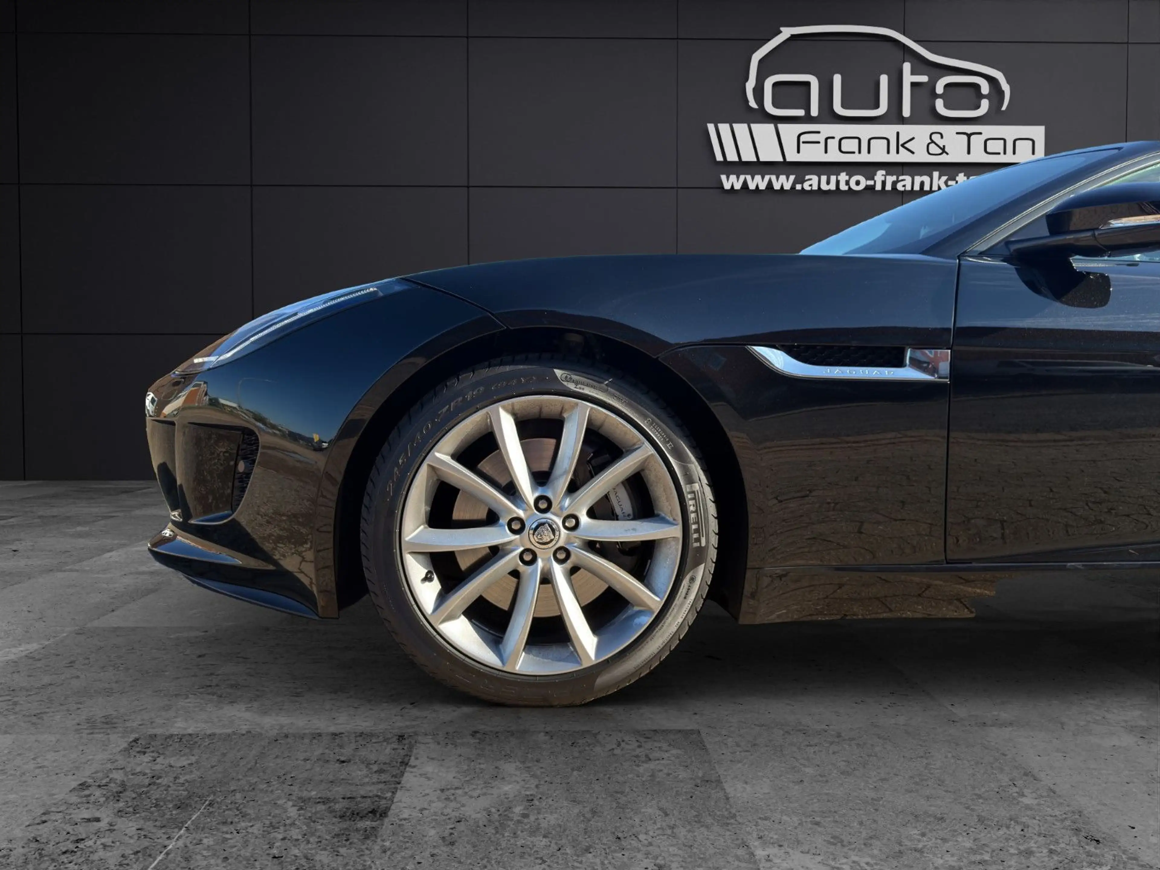 Jaguar F-Type F-TYPE Cabrio/NEUZustand/Scheckheftgepflegt — photo 24