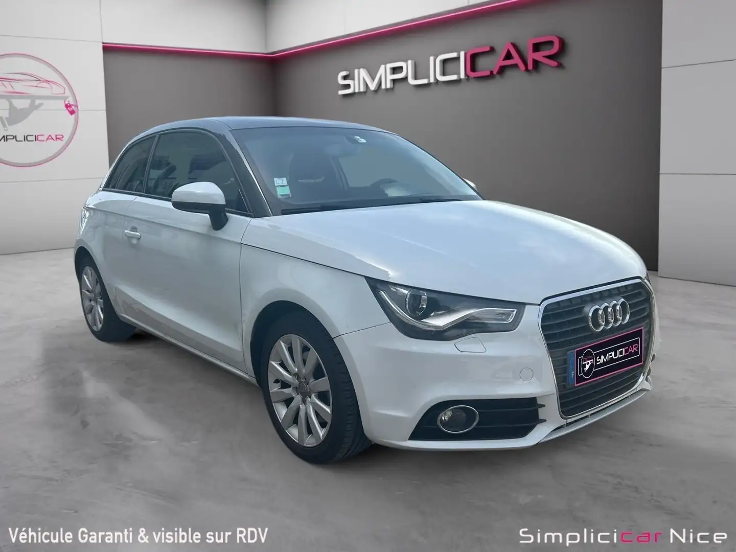 Audi A1 Ambiente Blanc - 1