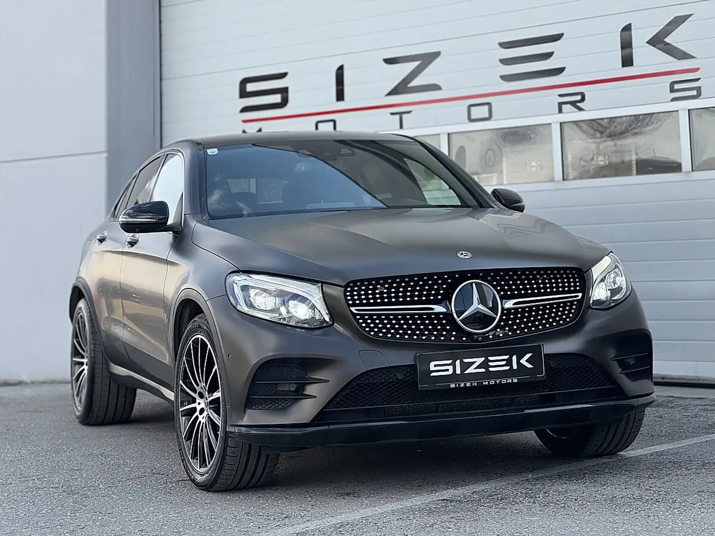 Mercedes-Benz GLC 350 d Coupé 4MATIC Aut.|AMG-LINE|AHK|360*|ACC Braun - 2