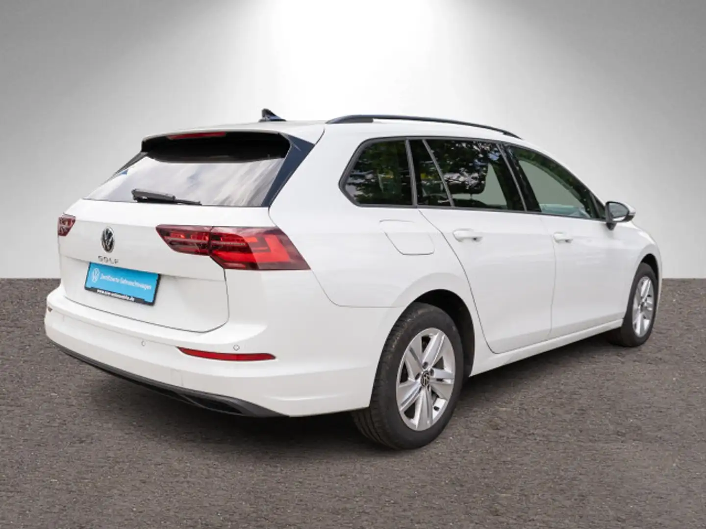 Volkswagen Golf Variant Life 2.0 TDI DSG LED Navi Pano AHK Blanc - 2