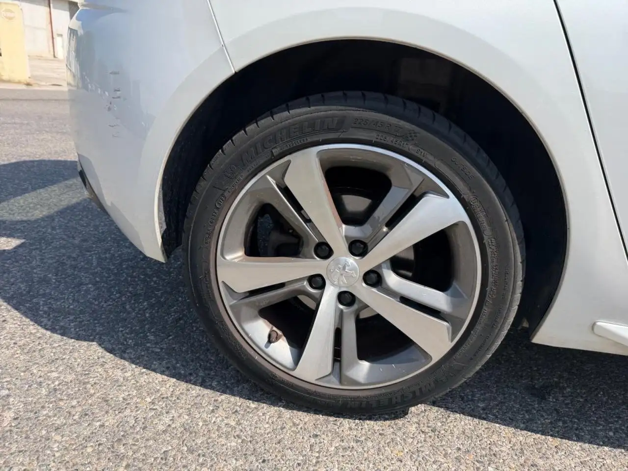 Peugeot 308 308 — photo 29