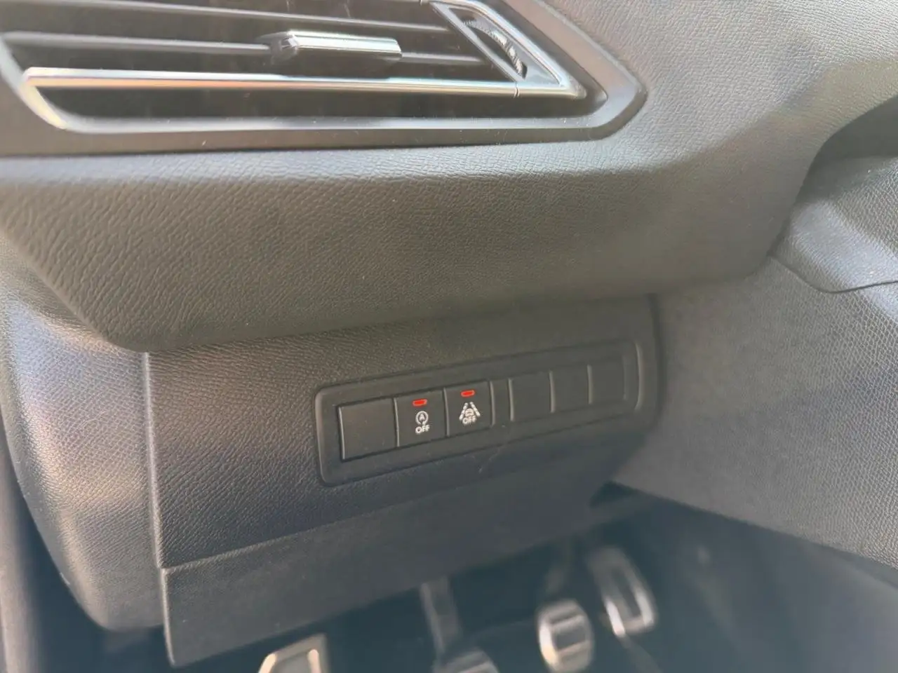 Peugeot 308 308 — photo 15