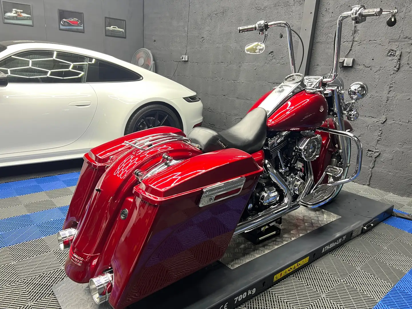 Harley-Davidson Road King Chikano Bagger Tausch möglich Zuzahlung möglich Červená - 2