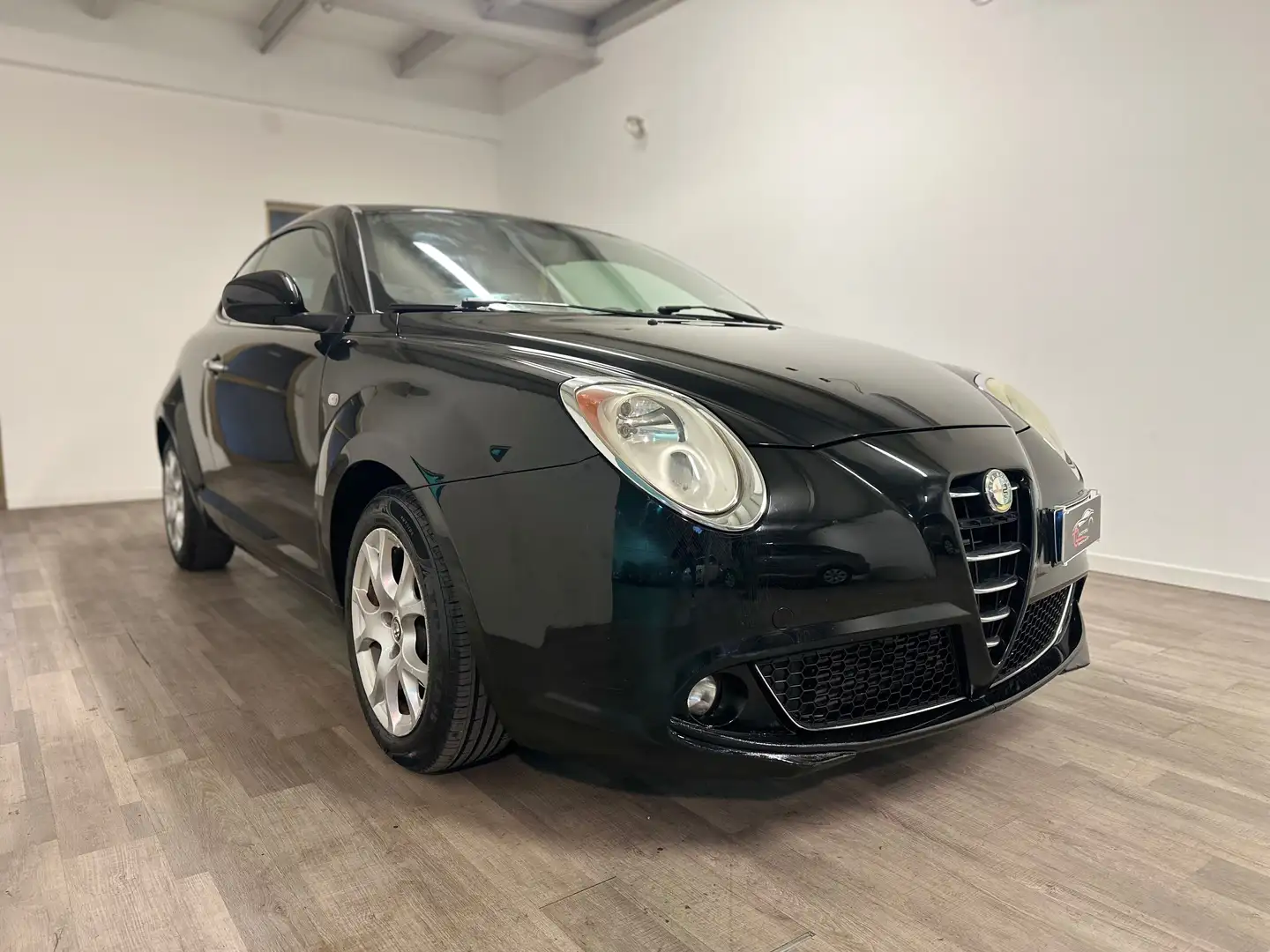 Alfa Romeo MiTo MiTo  1.4 Distinctive Sport Pack Gpl 120cv NEOPATE Marrone - 2