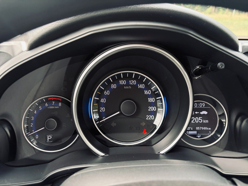 Honda Jazz Trend Automatik+SHZ+Klima+Tempomat+USB+ — photo 14