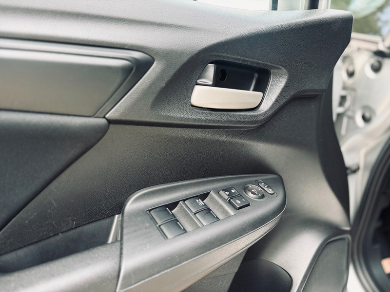 Honda Jazz Trend Automatik+SHZ+Klima+Tempomat+USB+ — photo 15