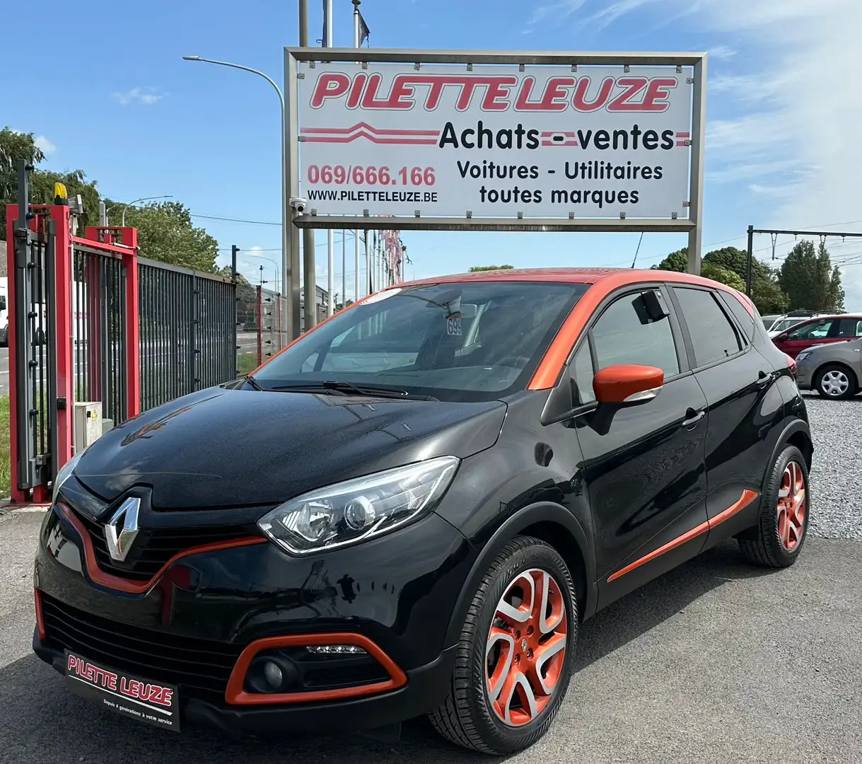 Renault Captur 1.5 dCi AUTOMATIQUE Zwart - 1
