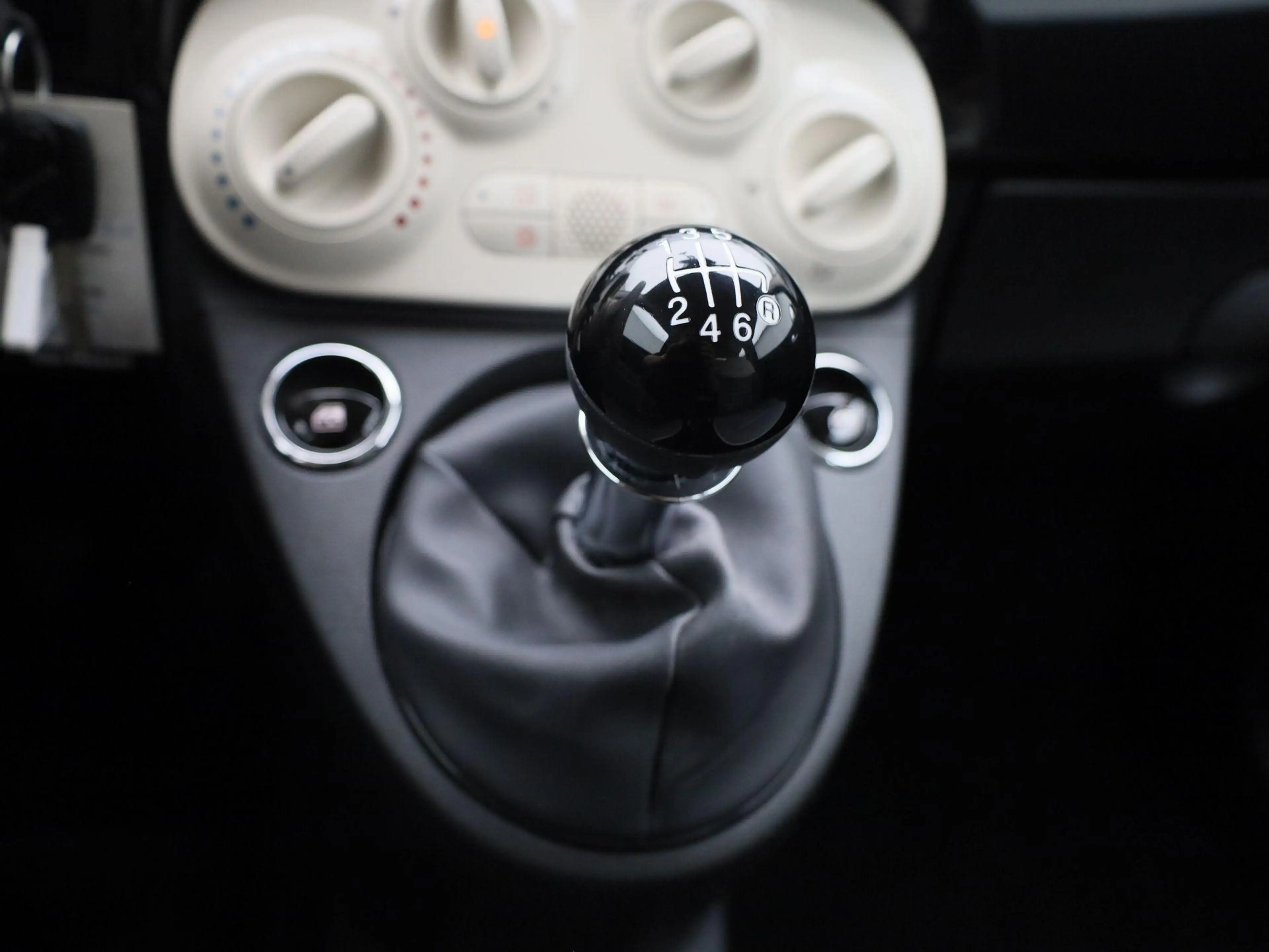 Fiat 500 1.0 Hybrid Lounge Airco | Navigatie | LM velgen | — photo 10