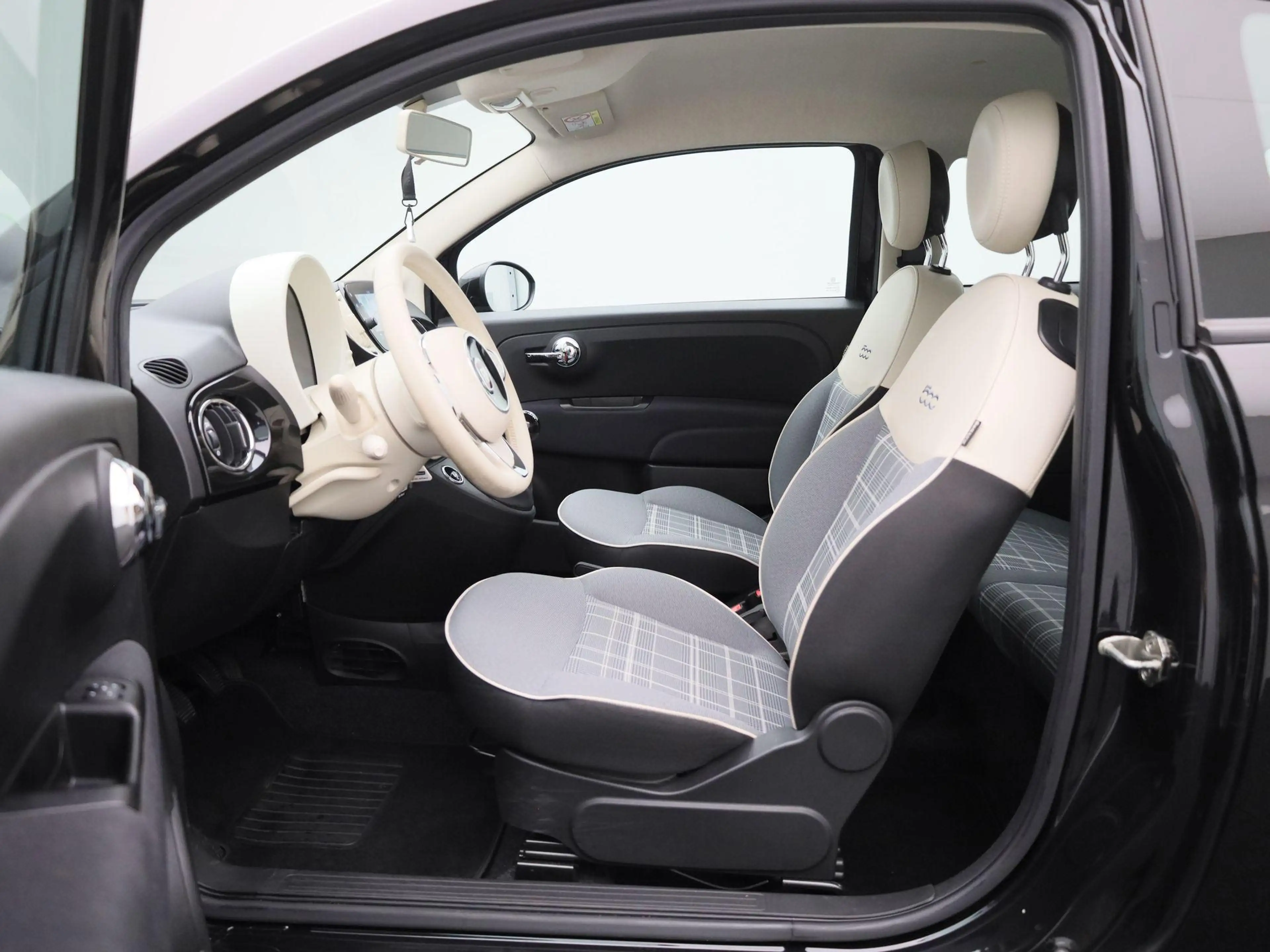 Fiat 500 1.0 Hybrid Lounge Airco | Navigatie | LM velgen | — photo 11