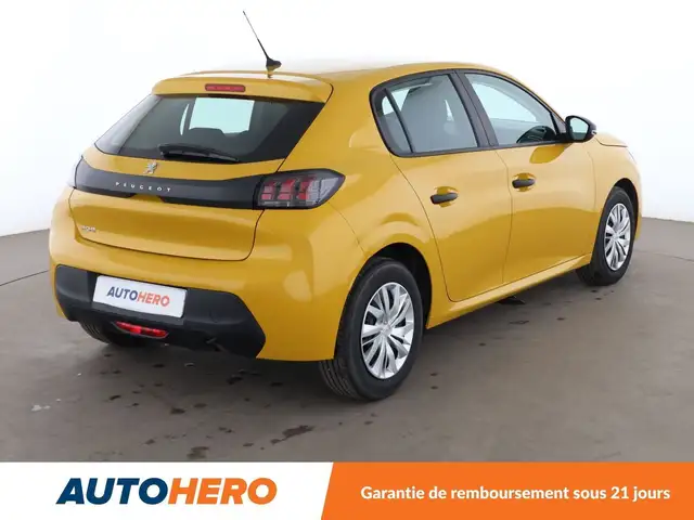 Peugeot 208 view 6