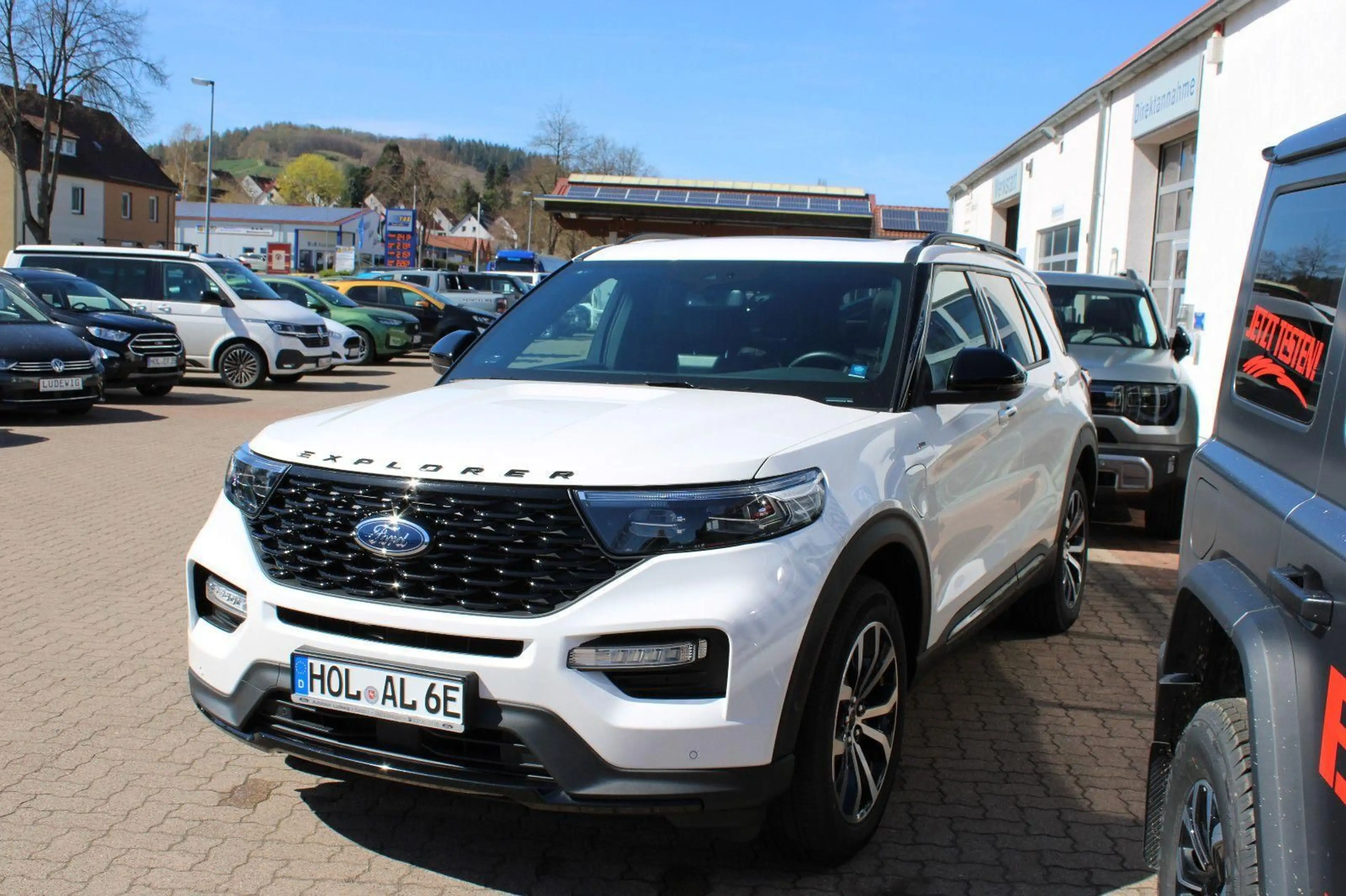Ford Explorer ST-Line Plug-in-Hybrid 4x4 AHK — photo 6