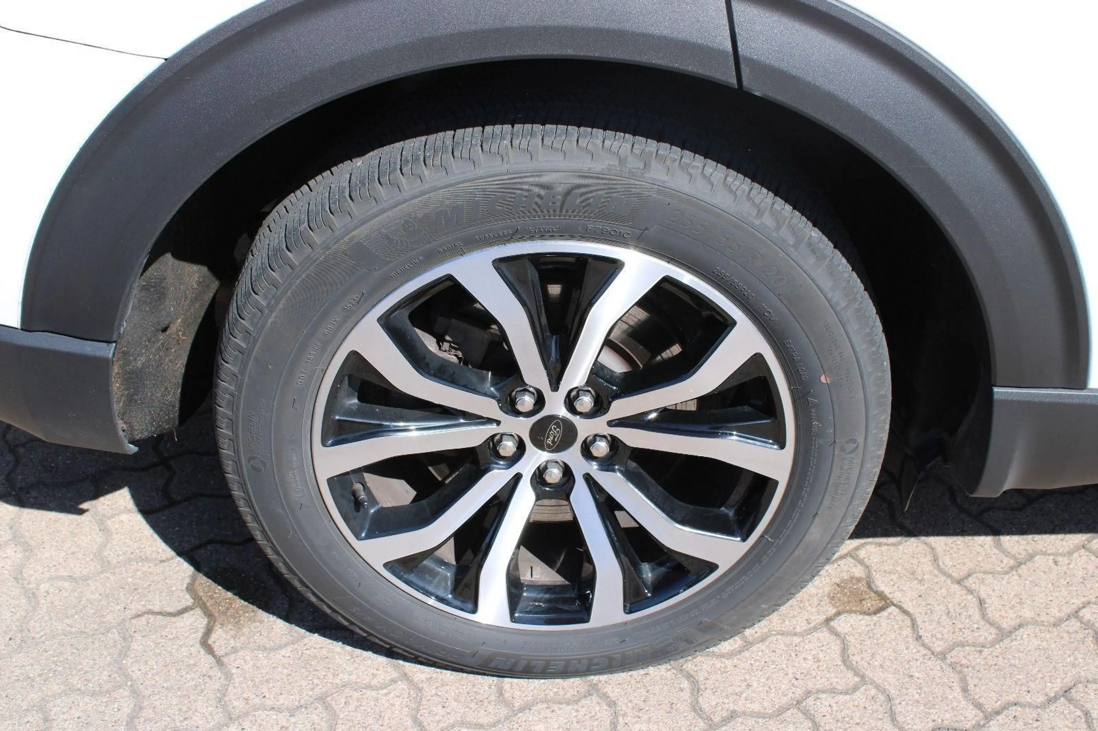 Ford Explorer ST-Line Plug-in-Hybrid 4x4 AHK — photo 12