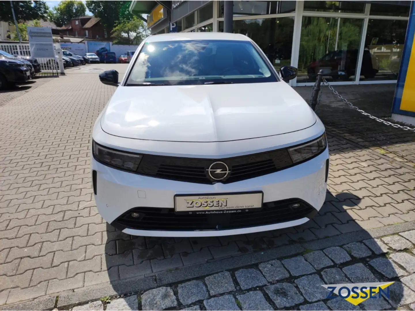 Opel Astra L Elegance Plug-in-Hybrid 1.6 Navi LED Weiß - 2