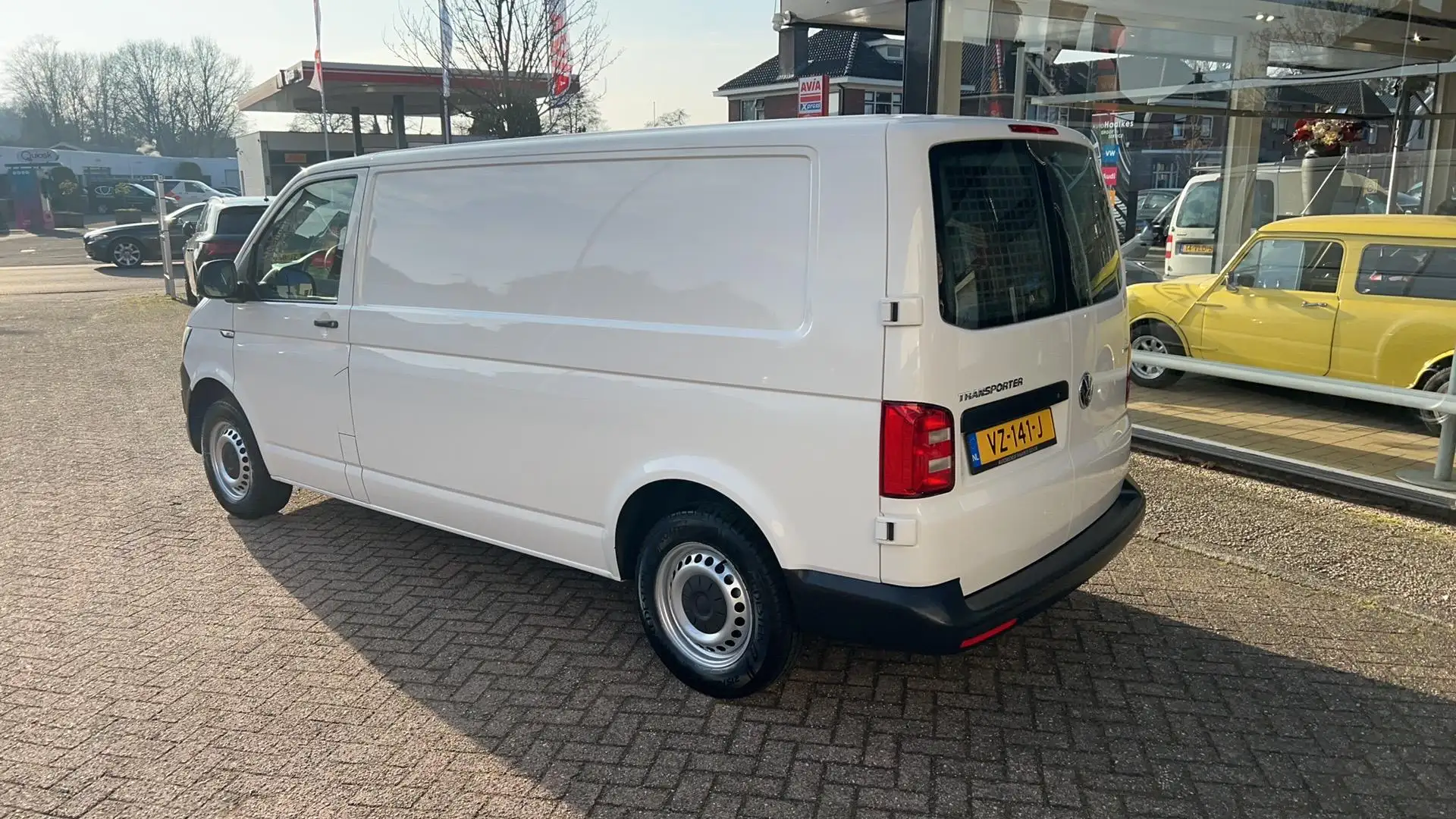 Volkswagen T6 Transporter 2.0 TDI L2H1 Trendline 75kw Blanc - 2