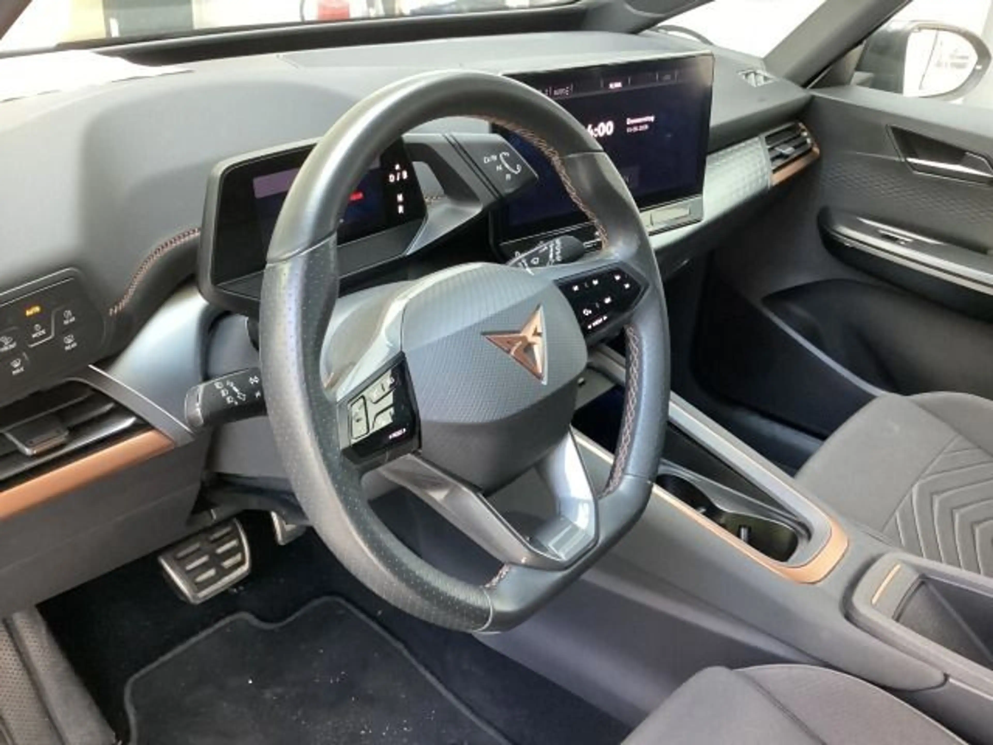 CUPRA Born 150 kW Navi LED Sitzhzg Kamera — photo 4