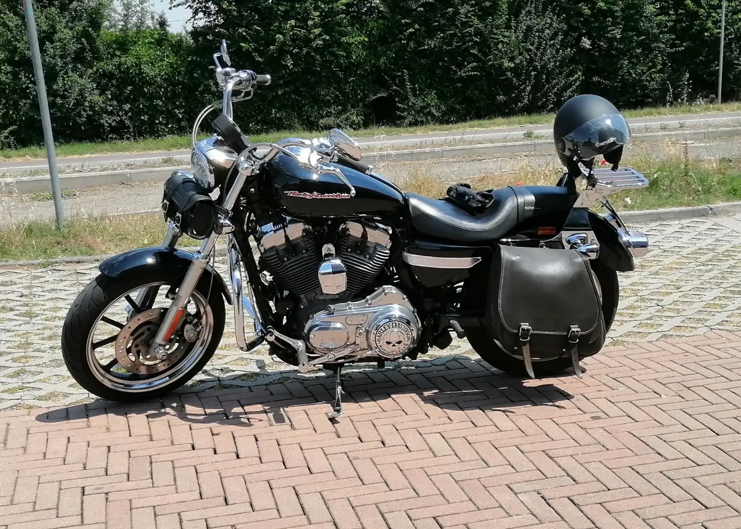 Harley-Davidson Sportster 883 XL 883L SUPERLOW Fekete - 1