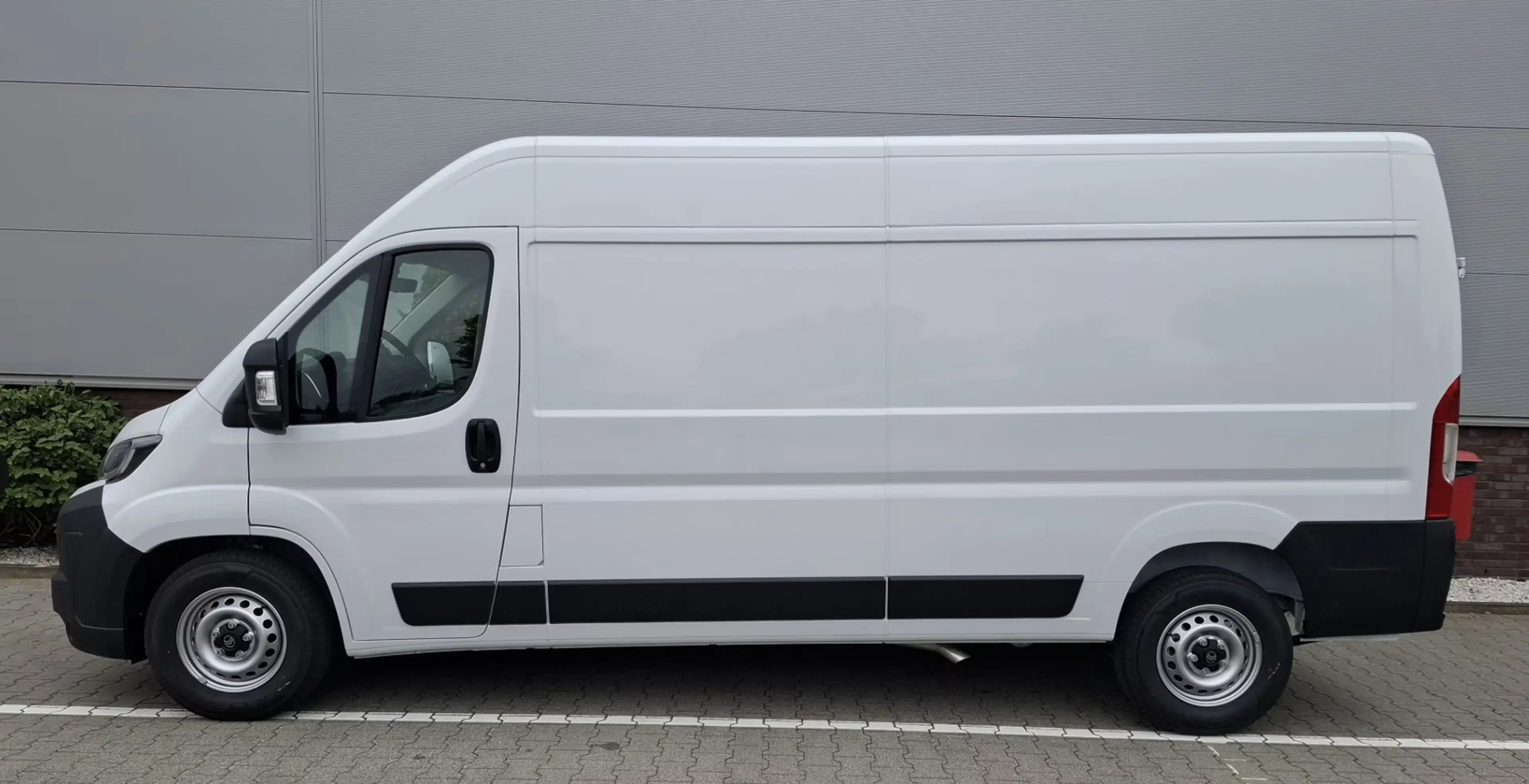 Citroen Jumper 2.2 BlueHDi 180 S&S L3H2 3.5t Zwaar Navi / Camera — photo 2