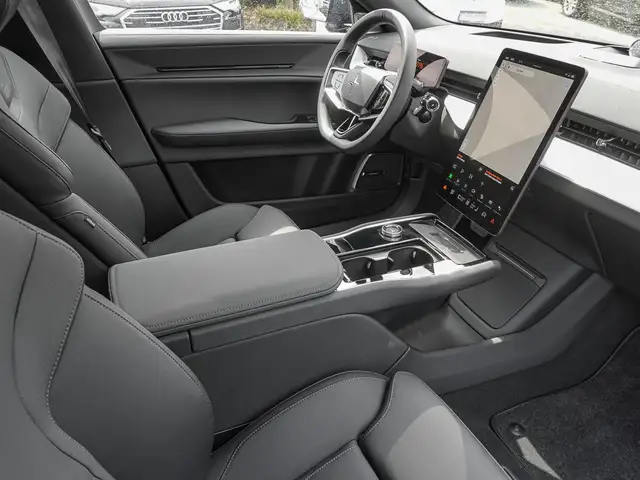 Polestar Long Range view 7