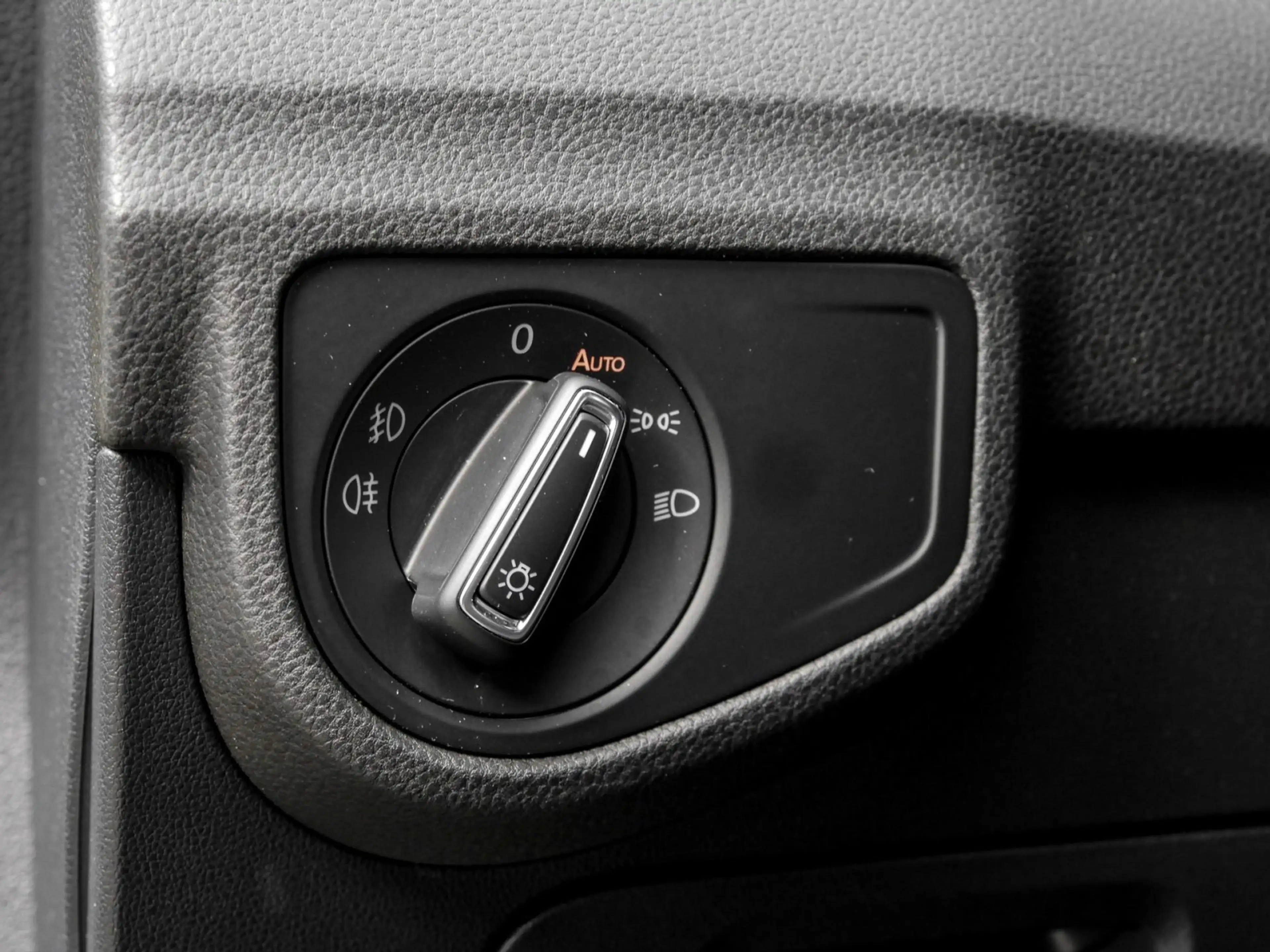 Volkswagen Golf Sportsvan JOIN 1.0 TSI LED Navi ACC BlindSpot+ — photo 13