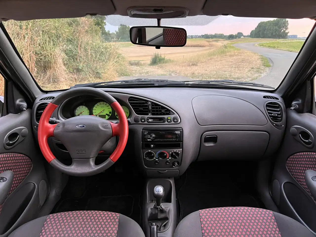 Ford Fiesta 1.6-16V Sport, foto 9