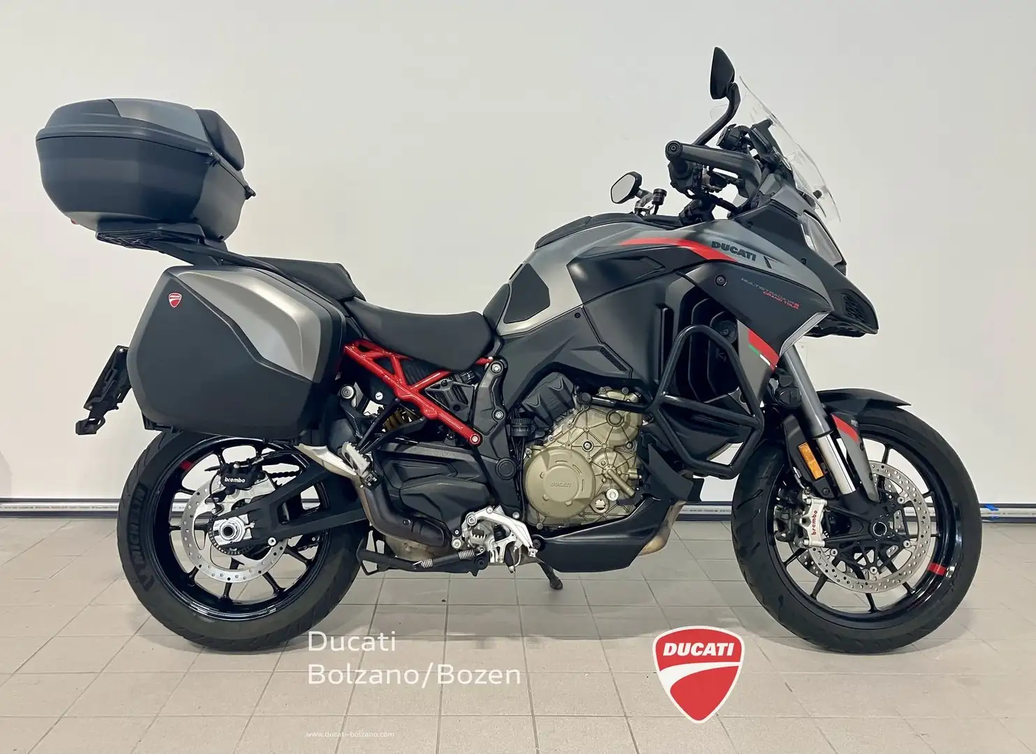 Ducati Multistrada V4 S Grand Tour Negru - 1