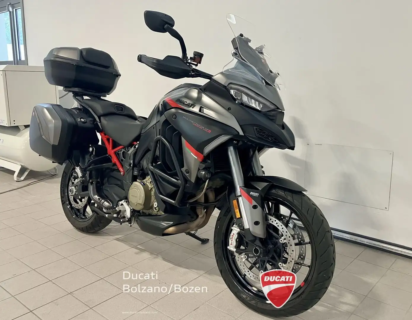 Ducati Multistrada V4 S Grand Tour Negru - 2