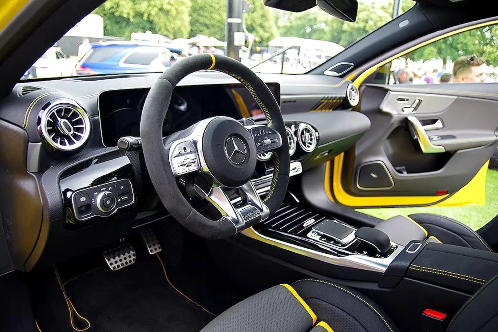 Mercedes-Benz A 45 AMG S 4Matic+ Speedshift DCT 8G Edition 1 - 2