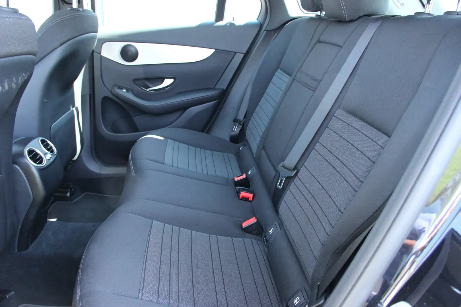 Mercedes-Benz GLC 220 GLC 220 d 4Matic 9G-TRONIC Noir - 2