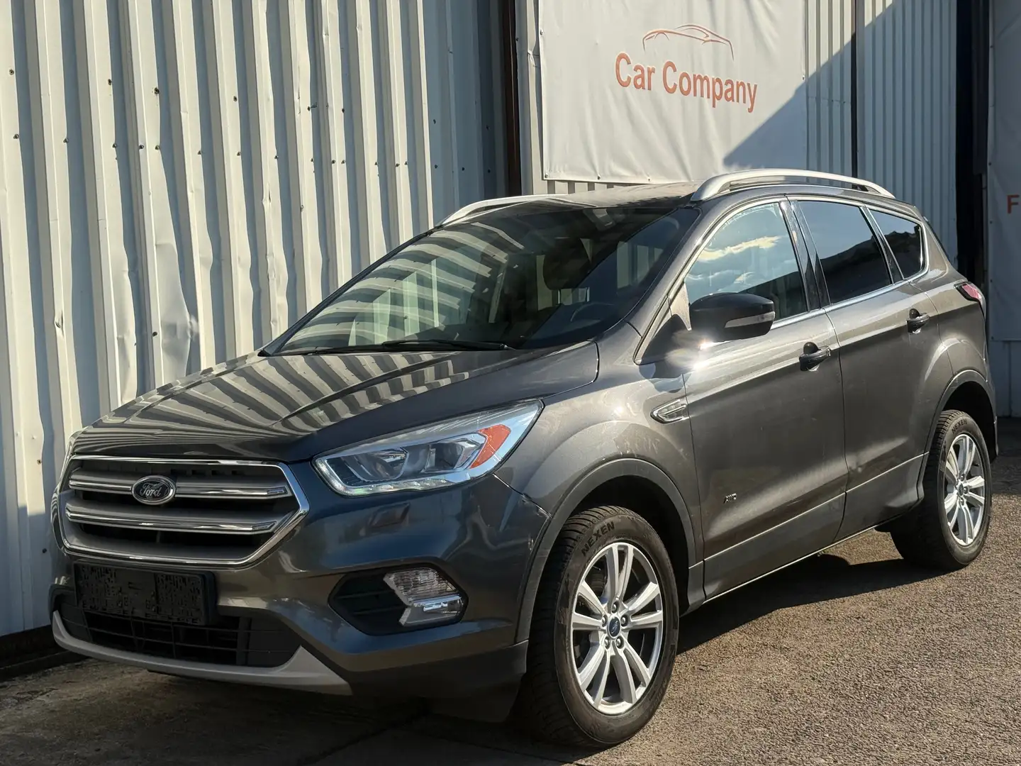 Ford Kuga Titanium *Automatik*AHK*Winterpaket* Gris - 1