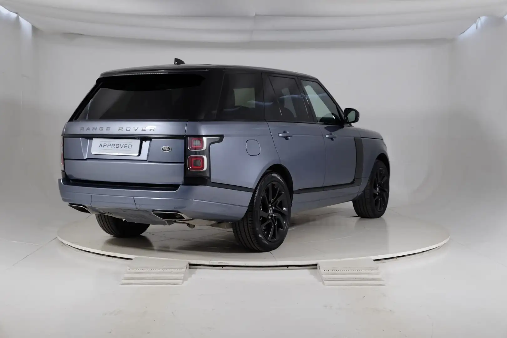 Land Rover Range Rover IV 2018 Diesel 3.0d i6 mhev Vogue 249cv auto Blau - 2