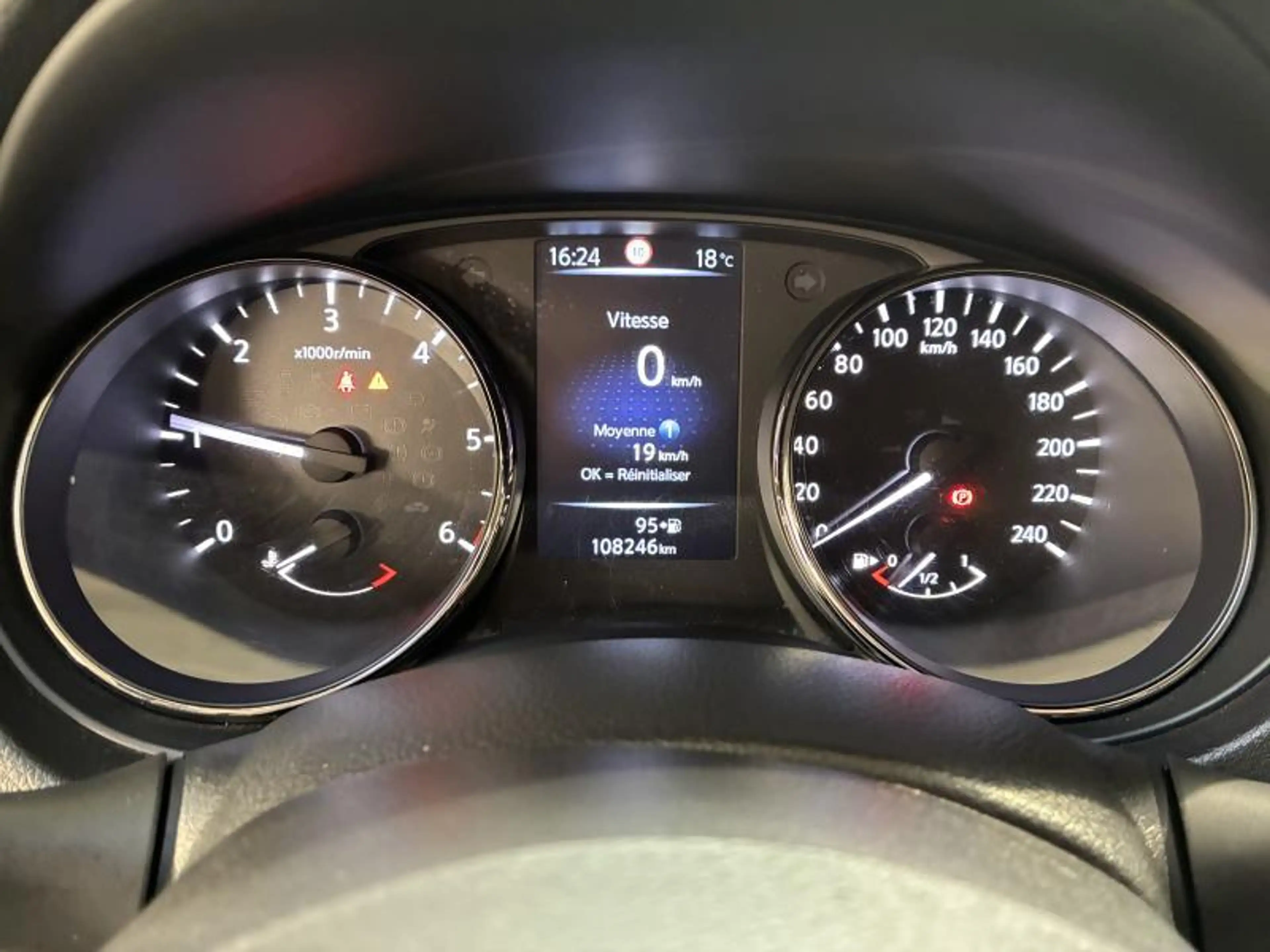 Nissan X-Trail TEKNA 4x4 — photo 10