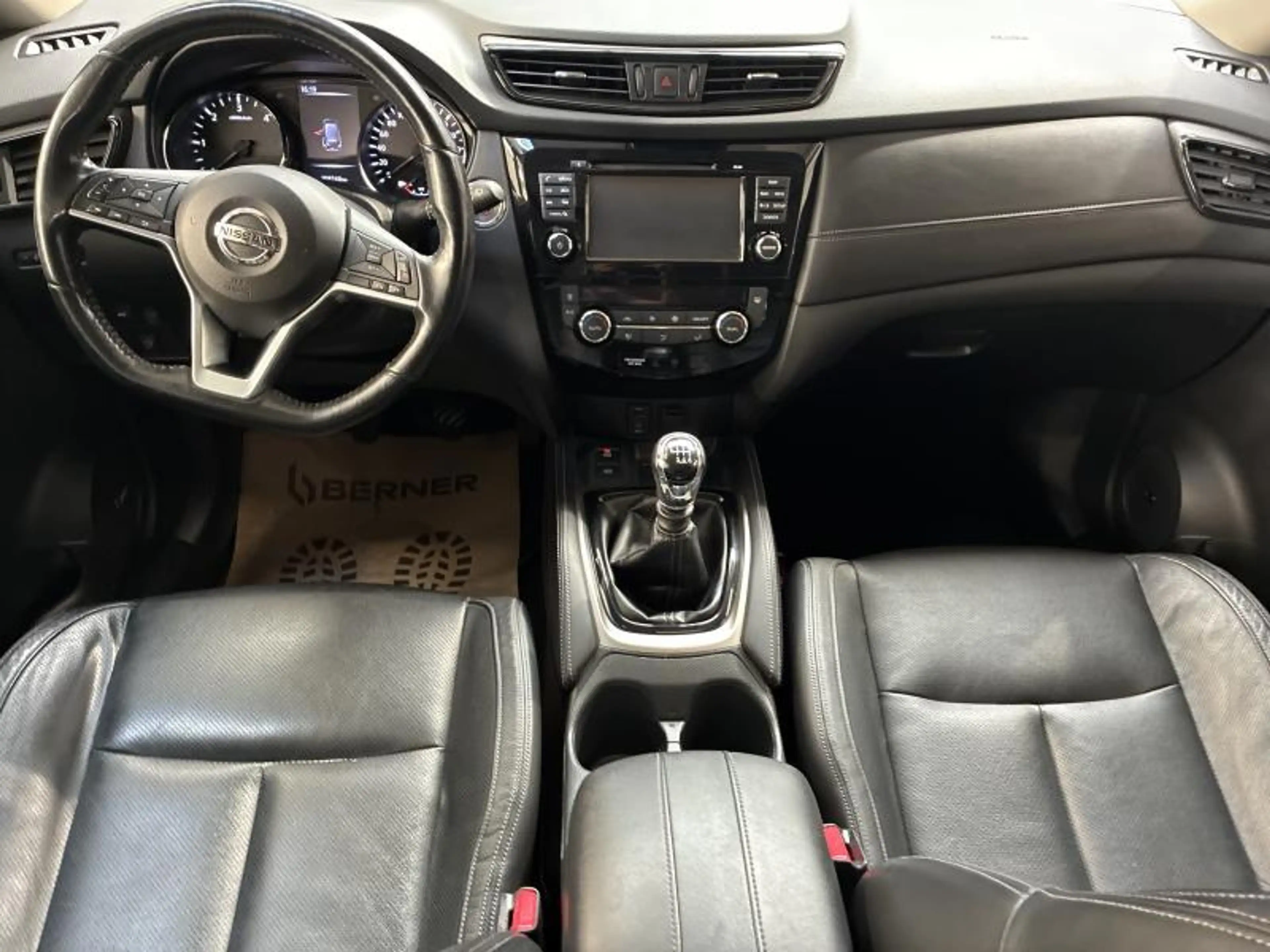 Nissan X-Trail TEKNA 4x4 — photo 8