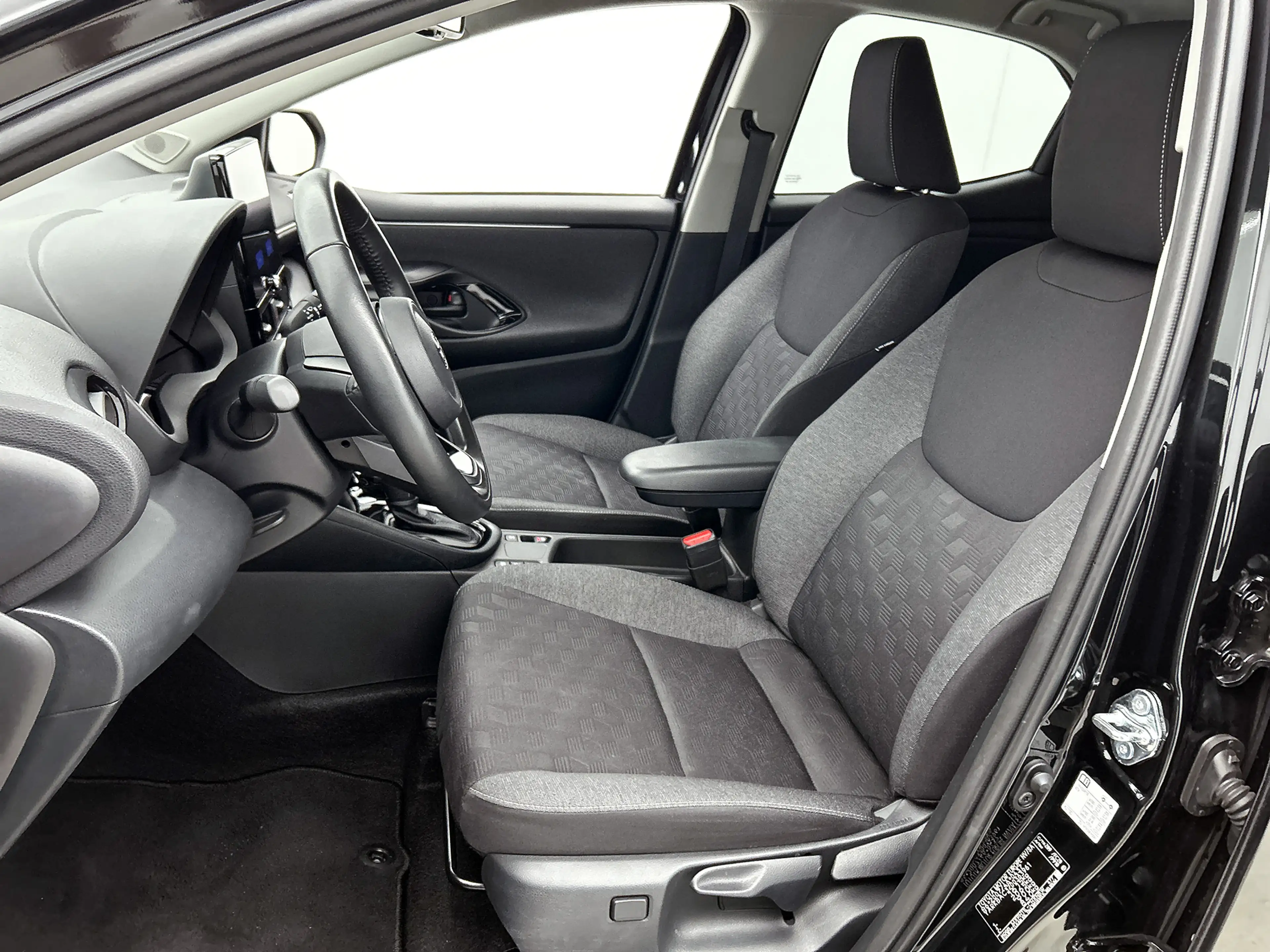 Toyota Yaris 1.5 Hybrid 115 Dynamic Comfort Pack | BTW voertuig — photo 18