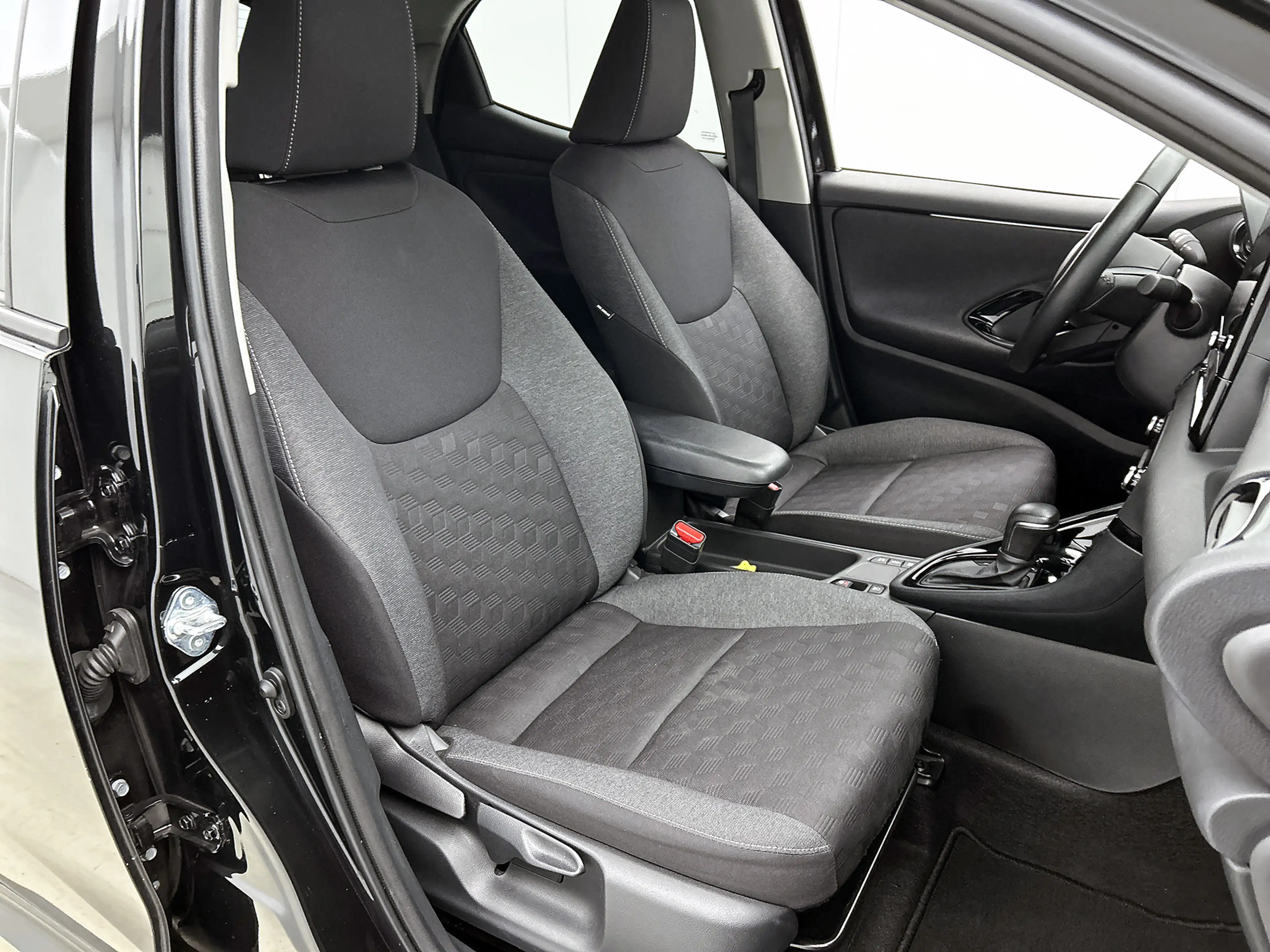 Toyota Yaris 1.5 Hybrid 115 Dynamic Comfort Pack | BTW voertuig — photo 35