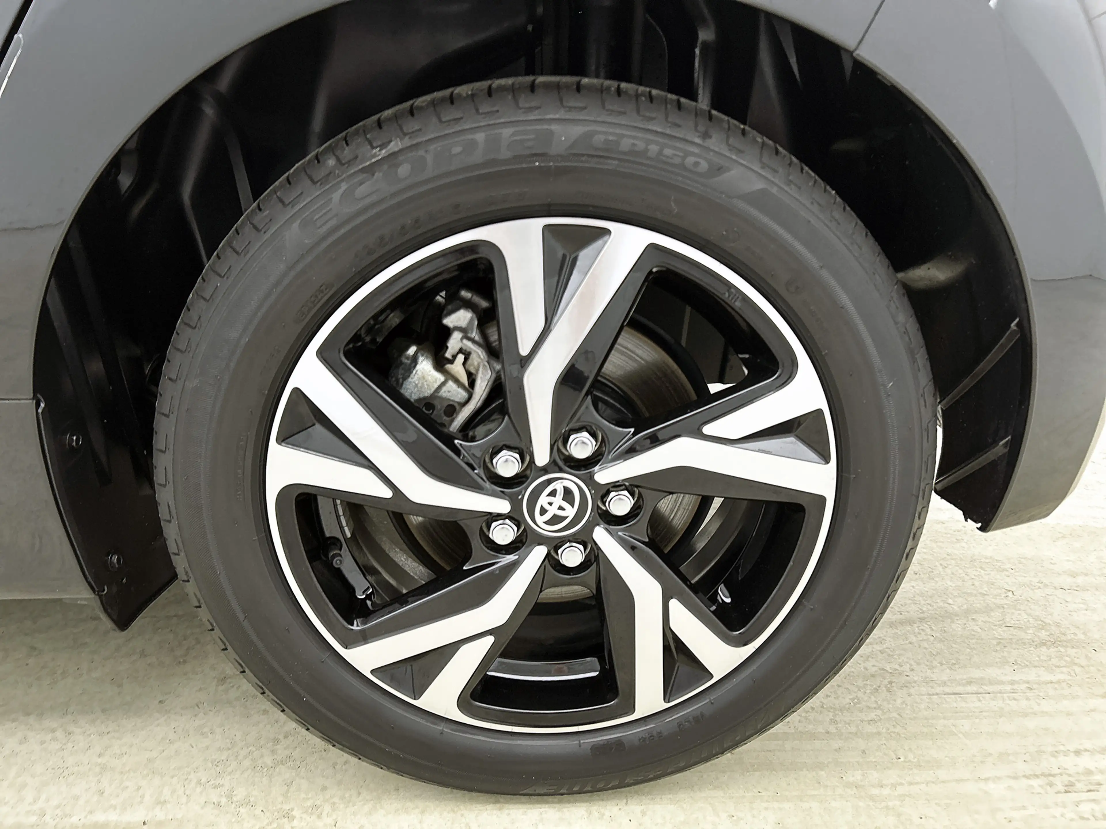 Toyota Yaris 1.5 Hybrid 115 Dynamic Comfort Pack | BTW voertuig — photo 37