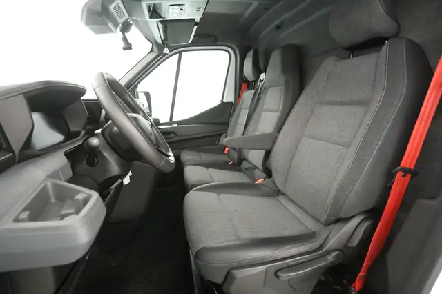 Renault Master view 11