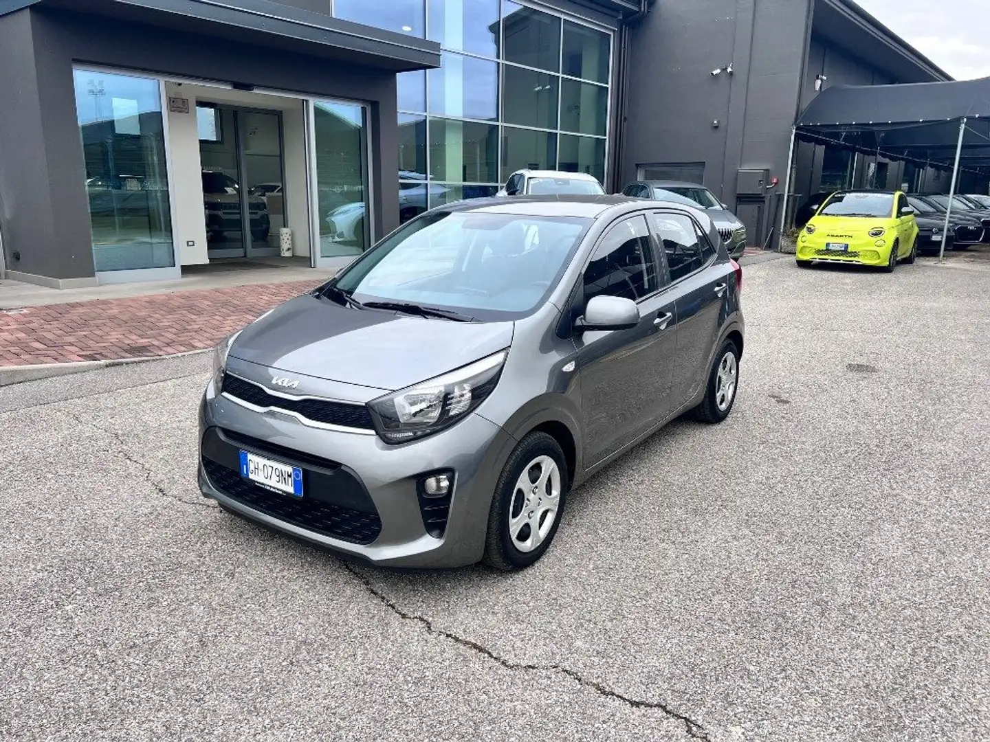 Kia Picanto 1.0 12V 5 porte Urban Grau - 1