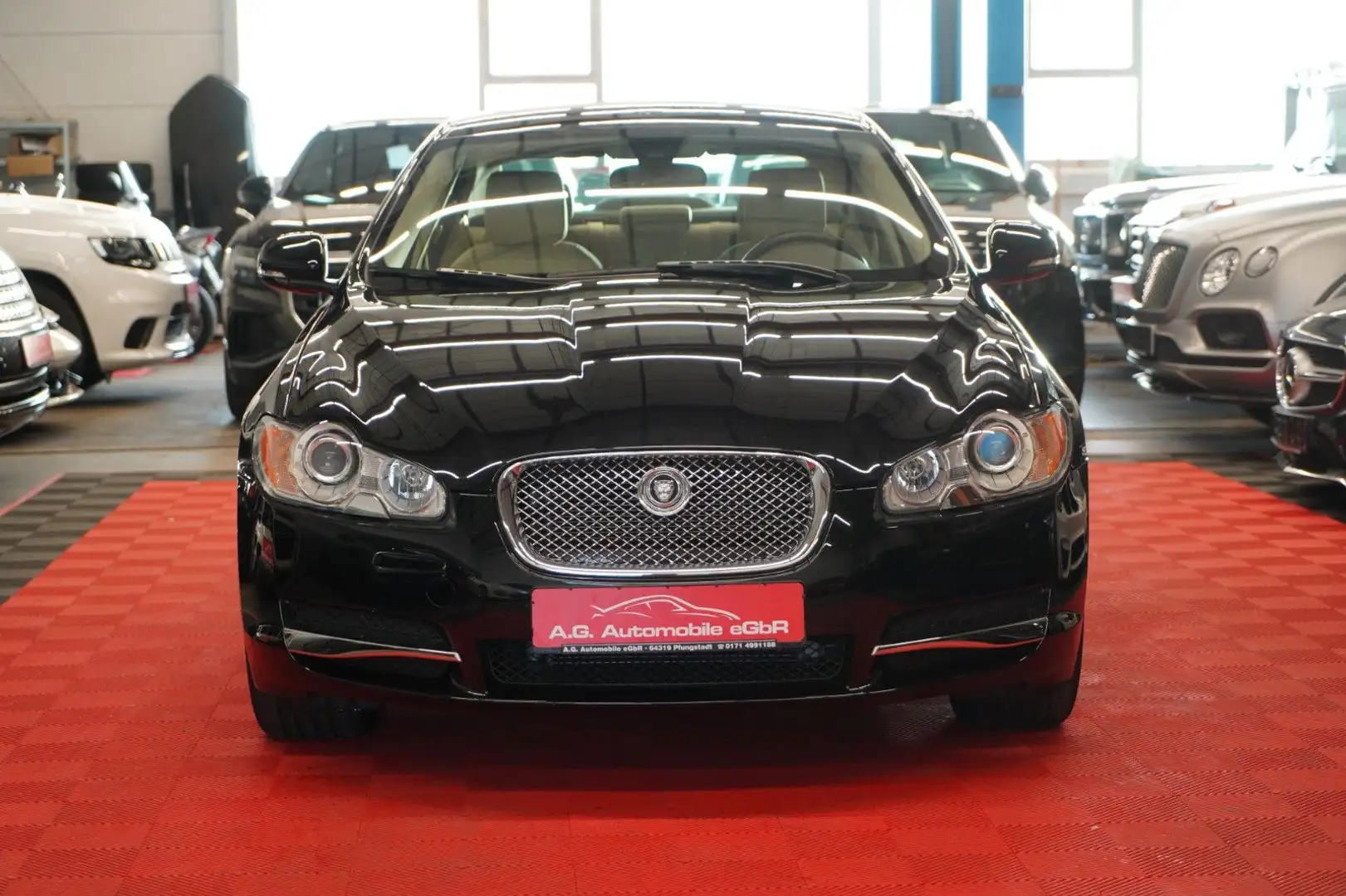 Jaguar XF 3.0 V6 Lim. Luxury Unfallfrei*Wenig-Km*S-Heft Noir - 2