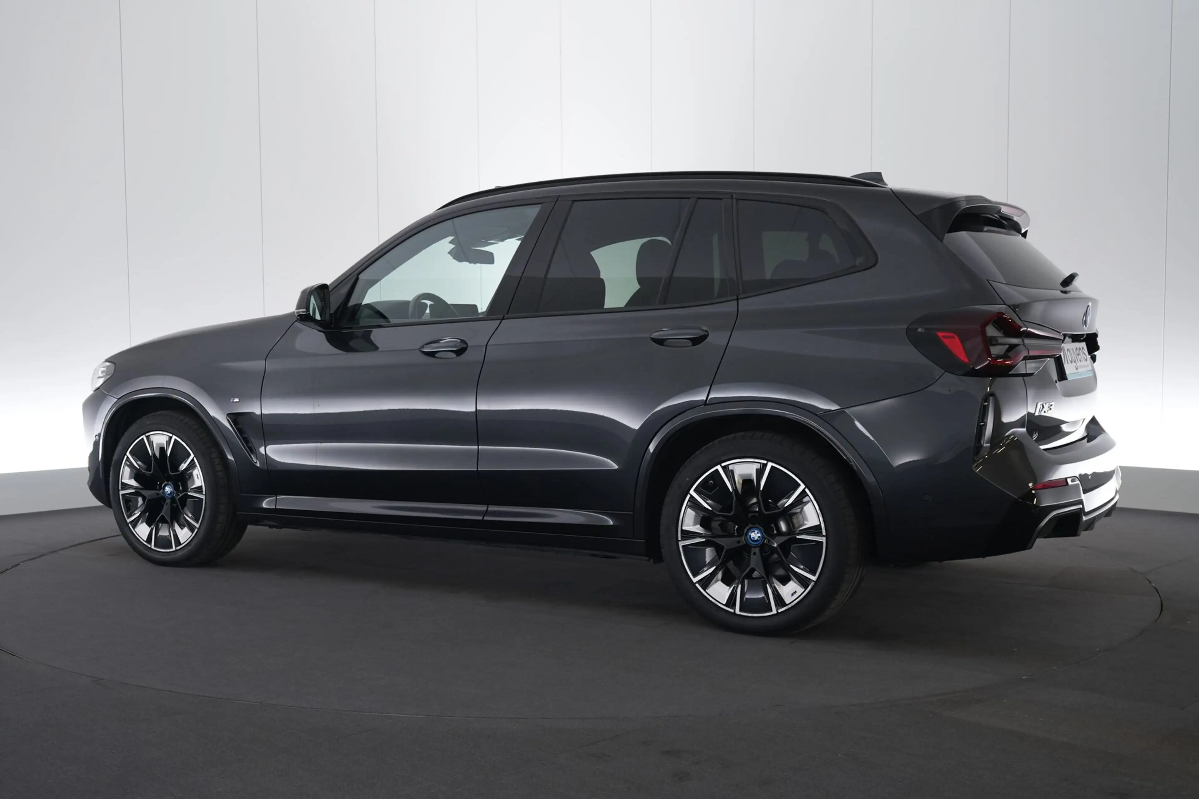 BMW iX3 80 kWh Impressive Dark Shadow LEDER/CUIR Adapt. LE — photo 10