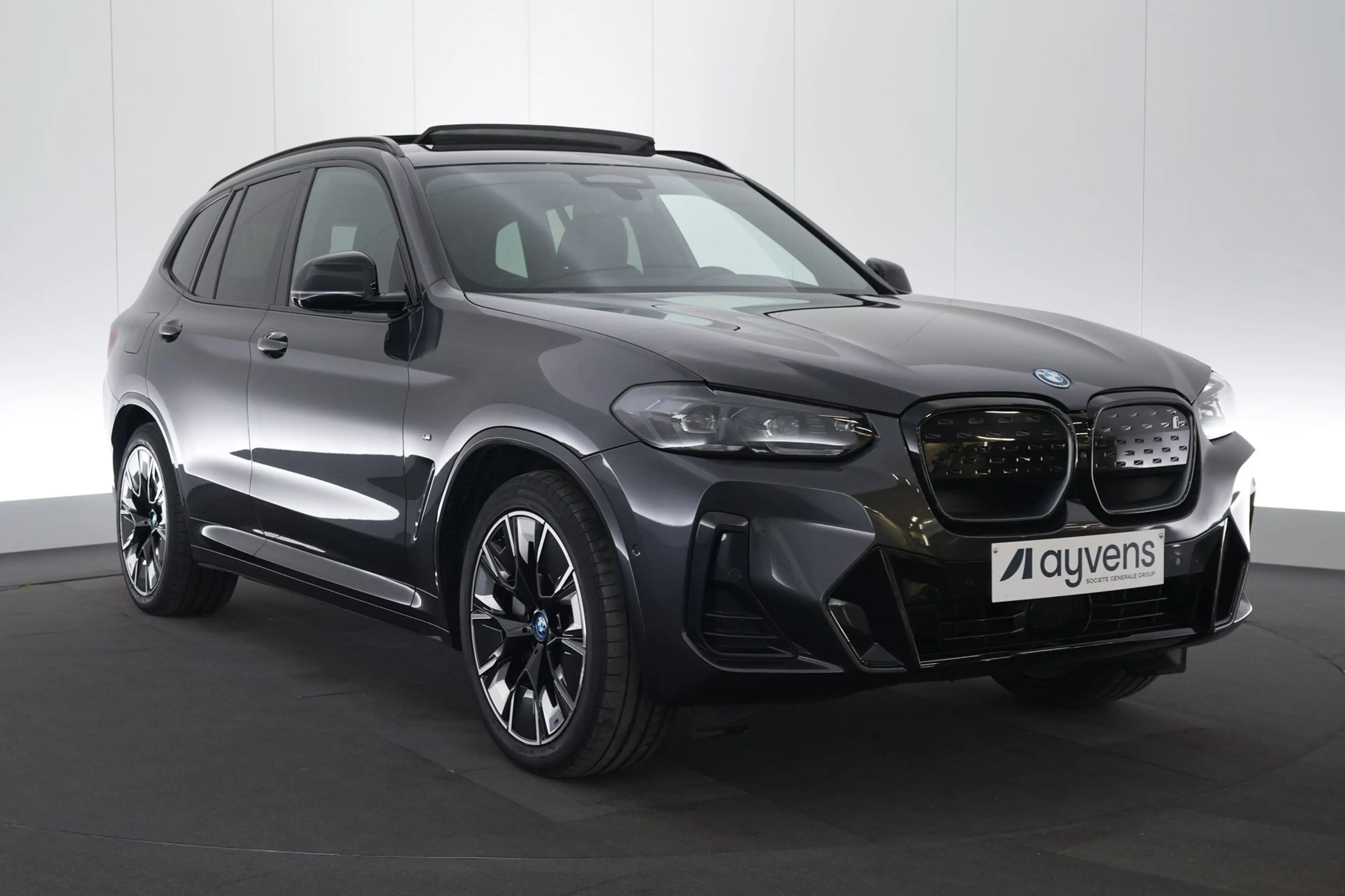 BMW iX3 80 kWh Impressive Dark Shadow LEDER/CUIR Adapt. LE — photo 3