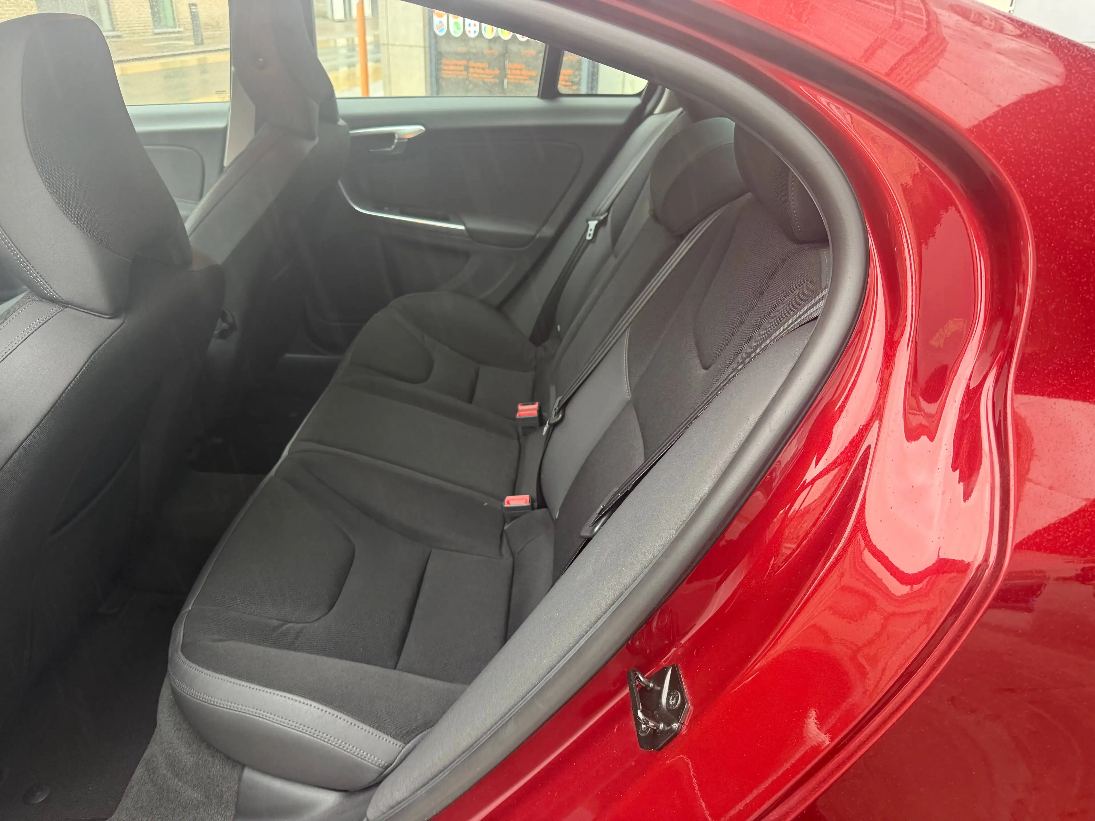 Volvo S60 T4 Essence 132kw/179pk *Boite Automatique*Navigations Clim* — photo 7