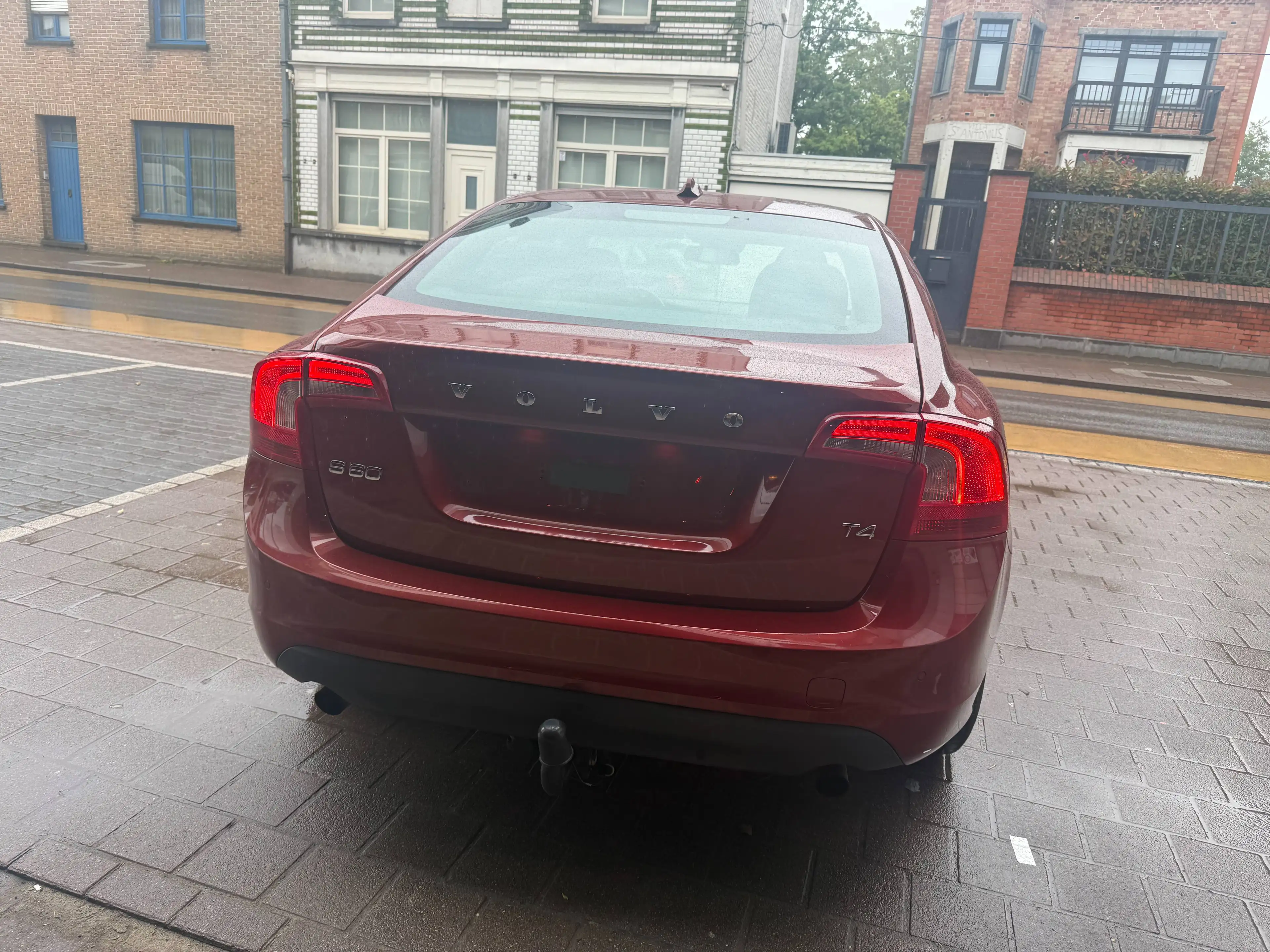 Volvo S60 T4 Essence 132kw/179pk *Boite Automatique*Navigations Clim* — photo 5