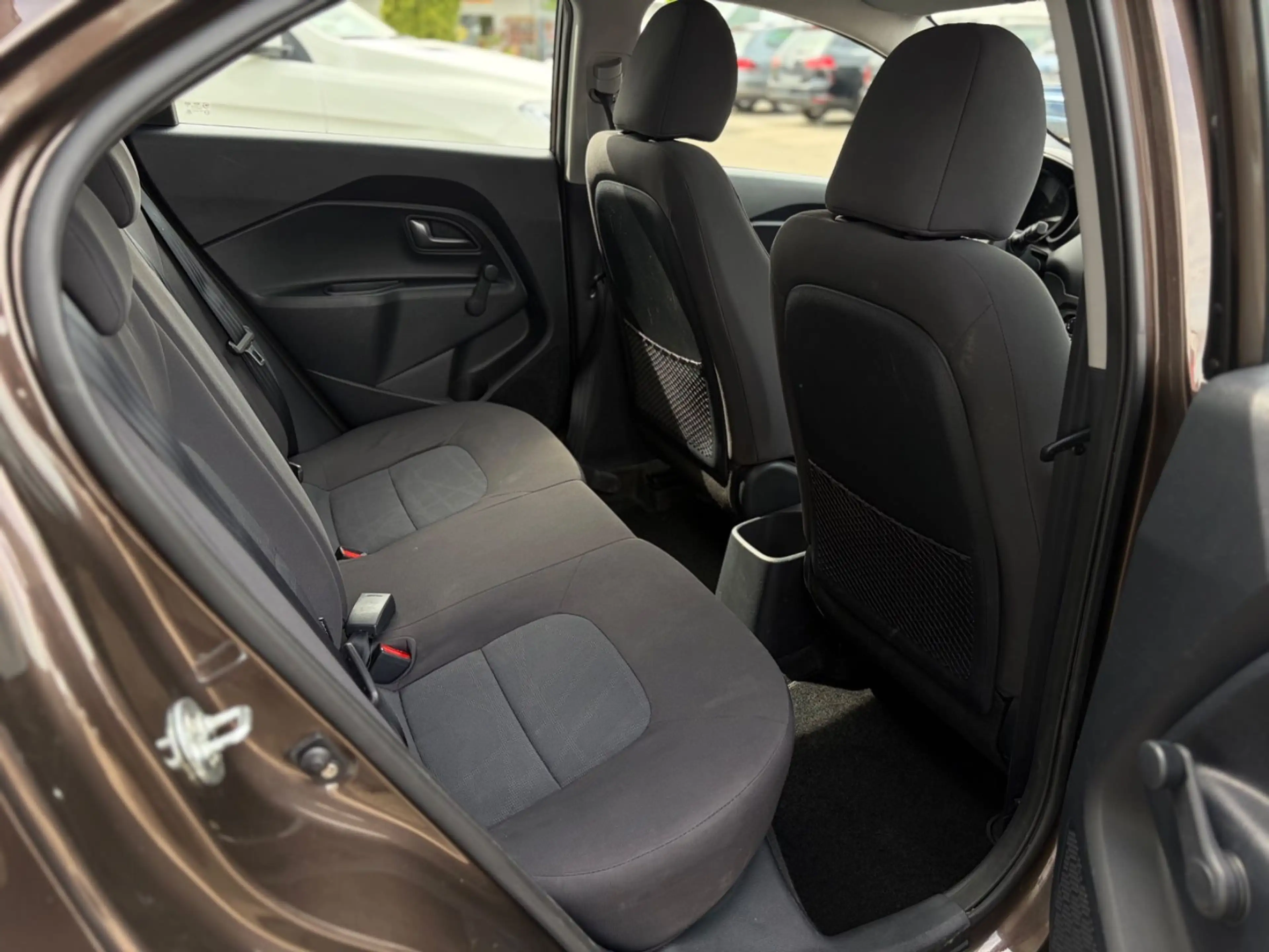 Kia Rio 1.2 *2Hnd*MFL*wenig Km.*8Fach* — photo 14