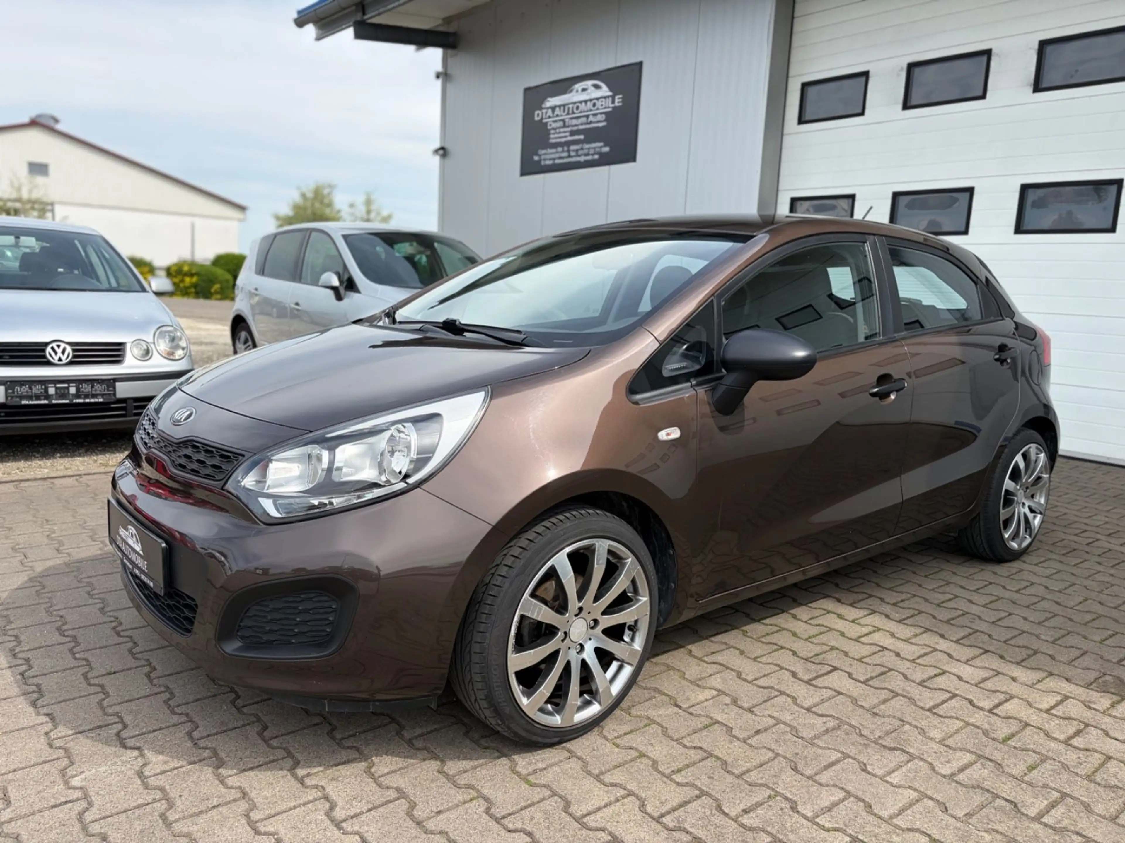 Kia Rio 1.2 *2Hnd*MFL*wenig Km.*8Fach* — photo 11